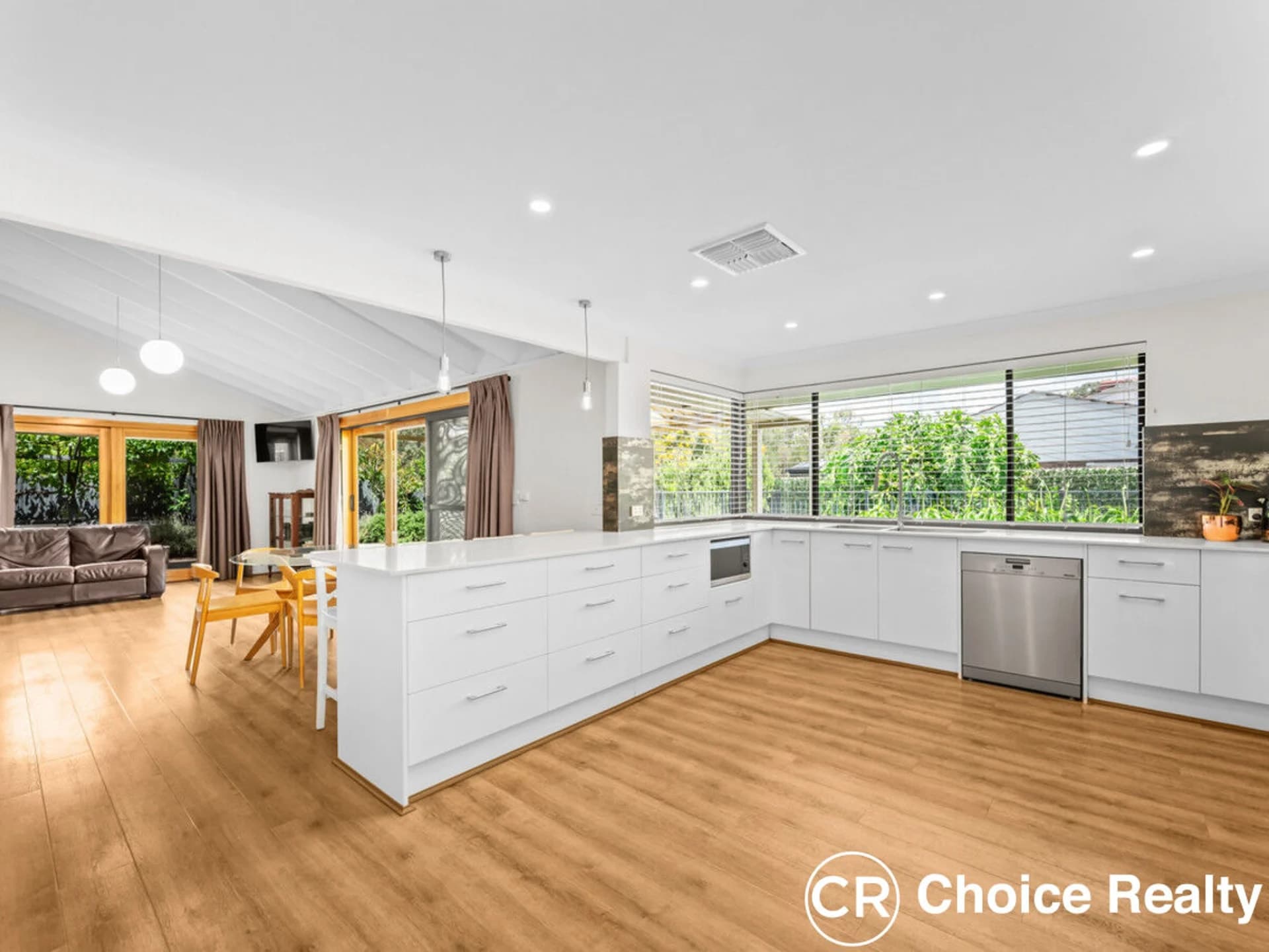 39 Harrington Crescent, Leeming WA 6149, Leeming - Thumbnail 2