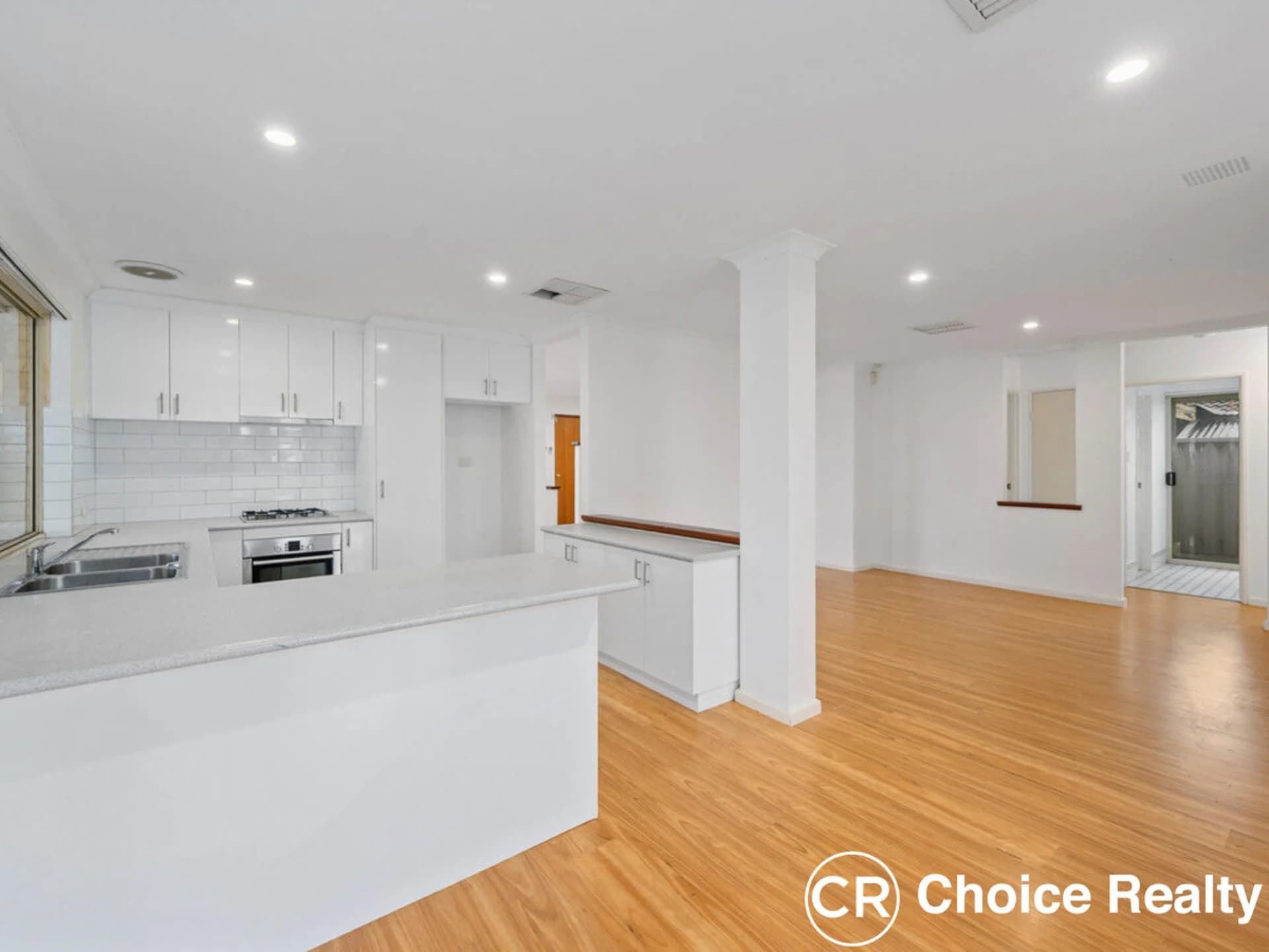11 Edelweiss Way, Beckenham WA 6107, Beckenham - Thumbnail 2