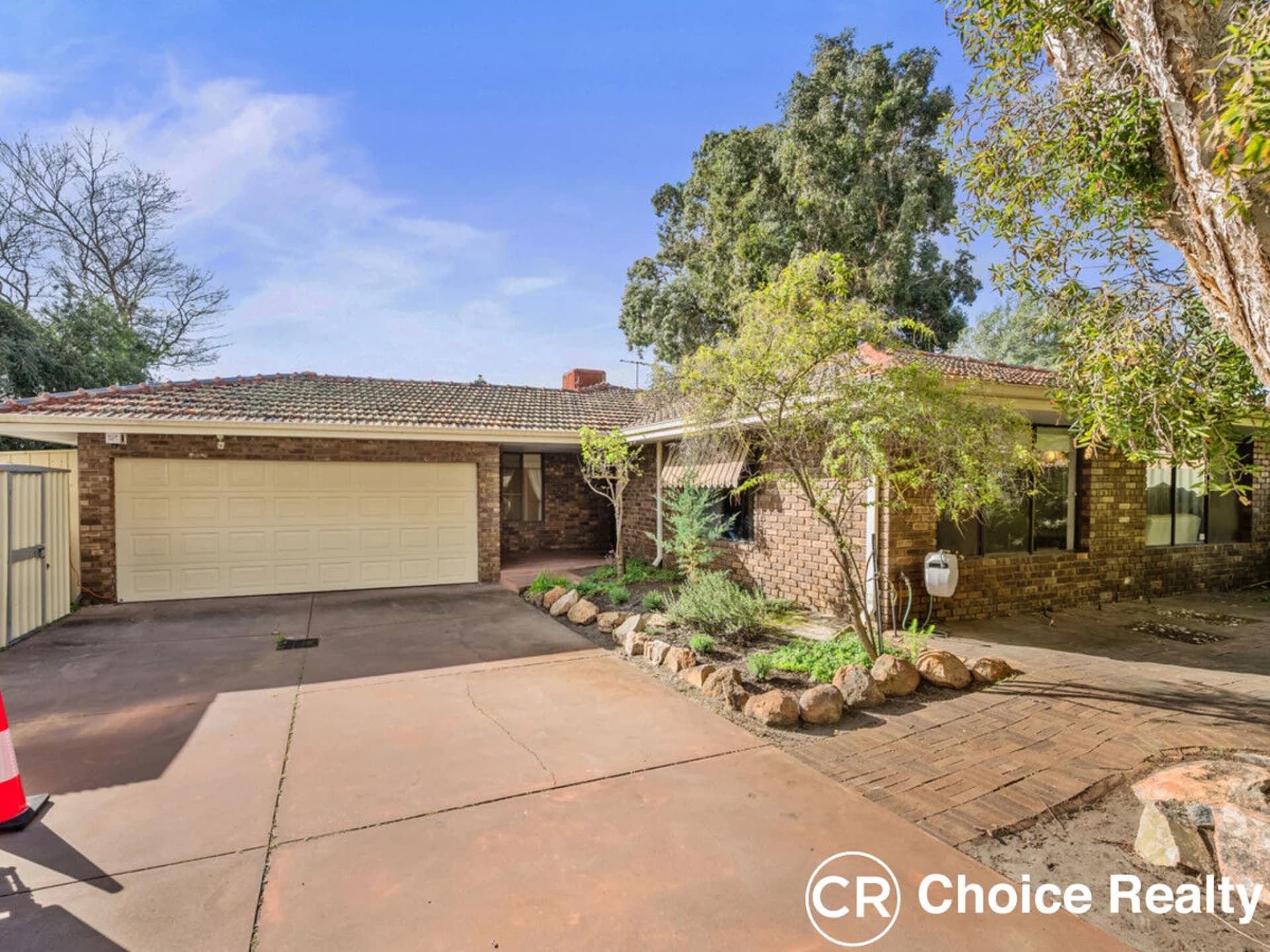 13 Bennett Court, Leeming WA 6149, Leeming - Thumbnail 2