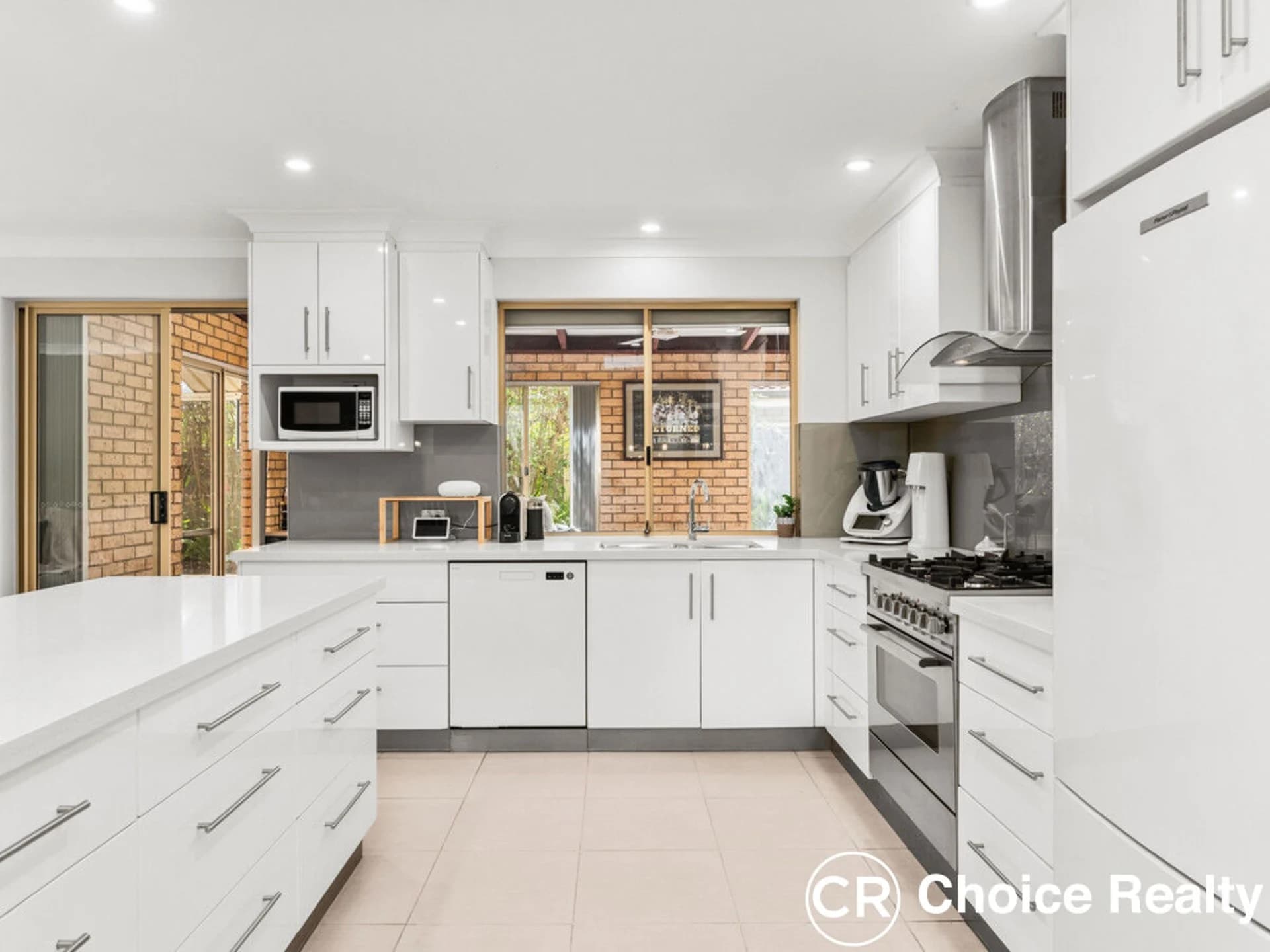 10 Classon Gardens, Leeming WA 6149, Leeming - Thumbnail 5
