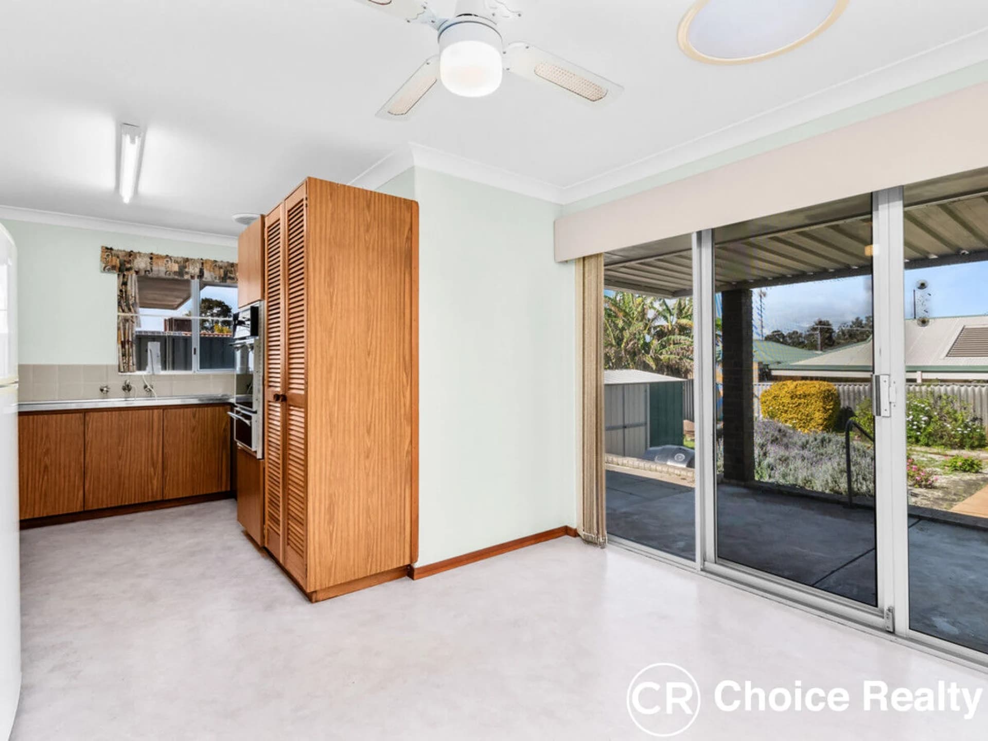 10 Redwood Lane, Willetton WA 6155, Willetton - Thumbnail 3
