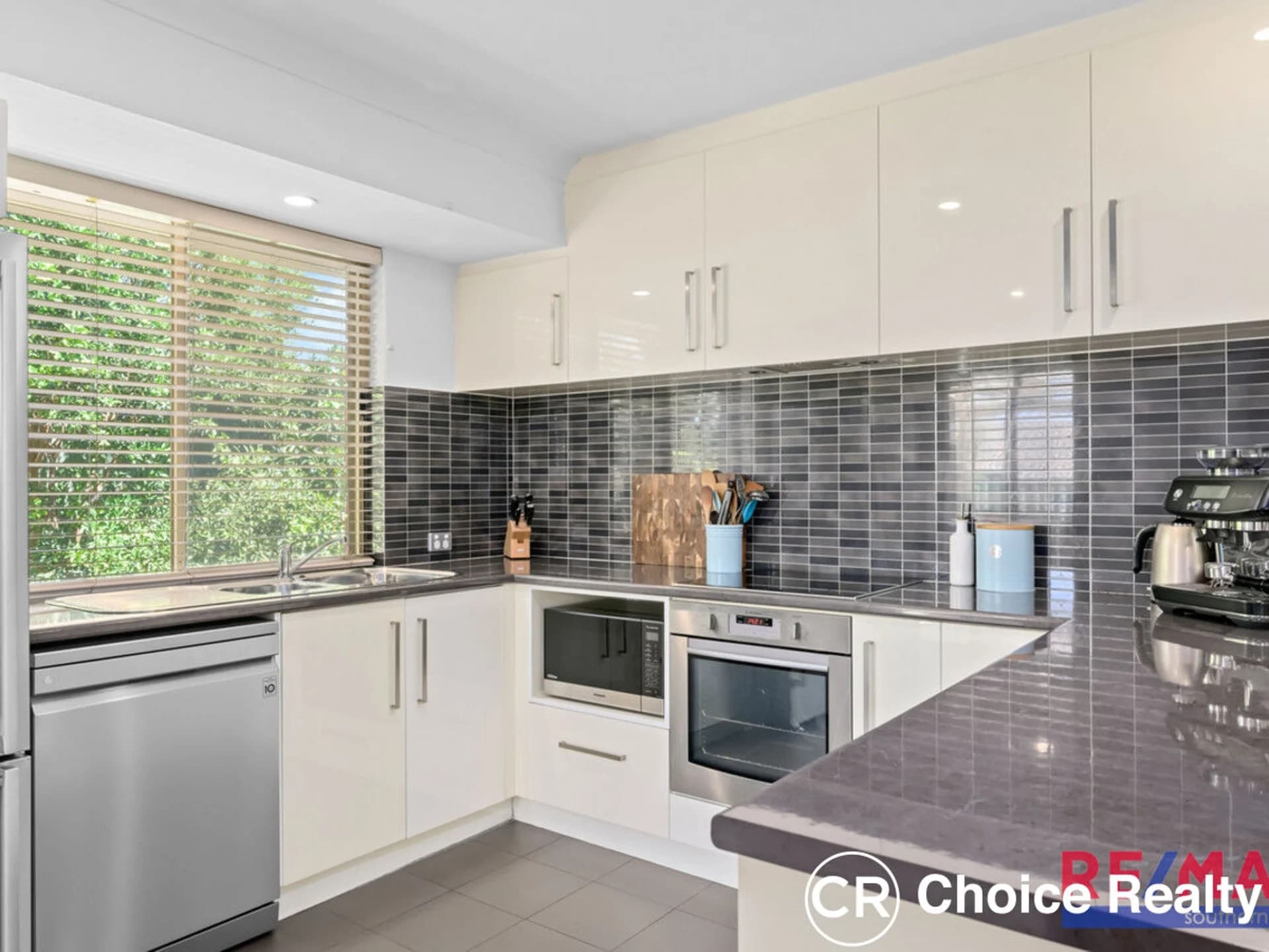 32B Grenfell Way, Leeming WA 6149, Leeming - Thumbnail 6