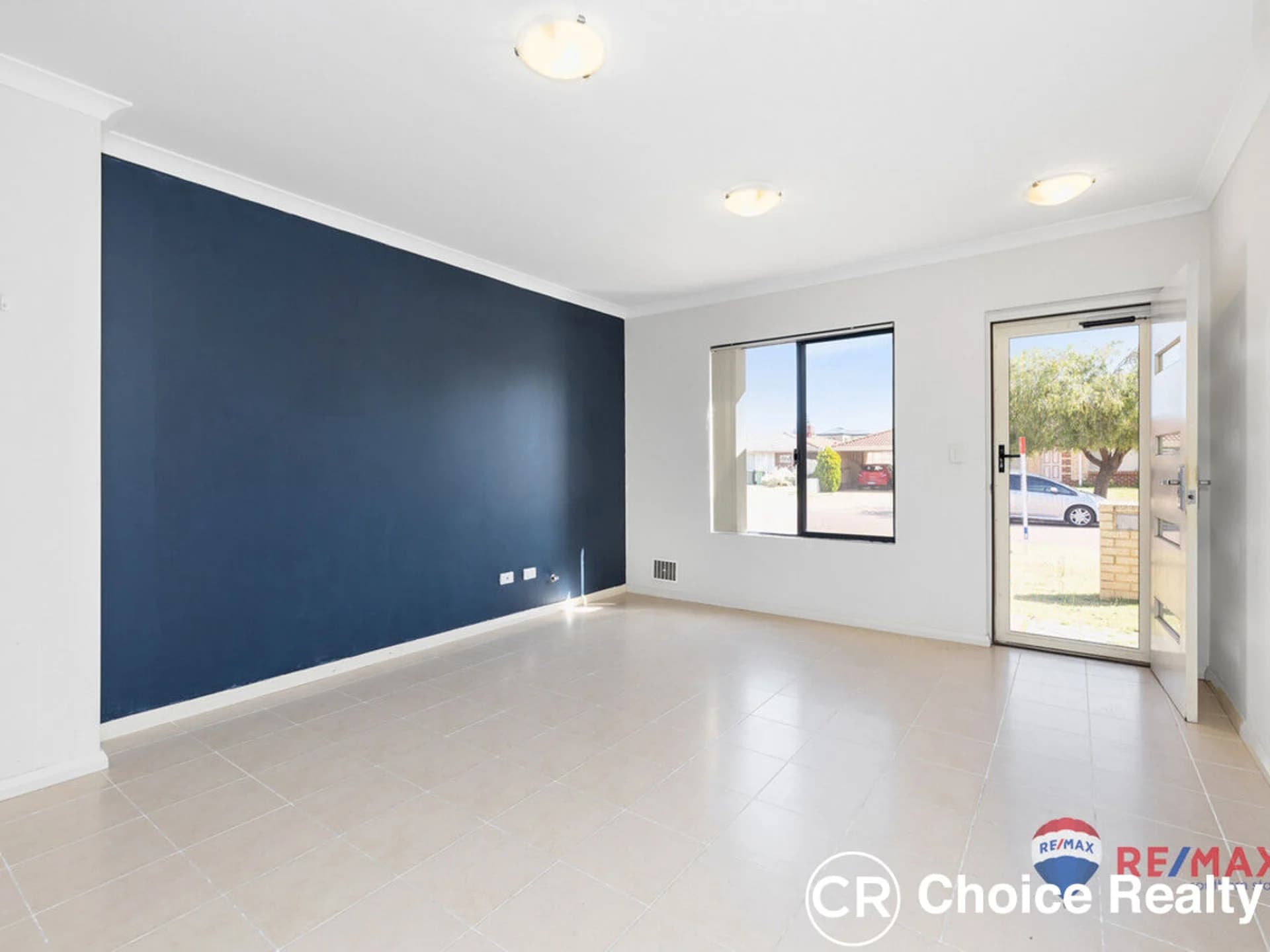 2/6 Hogarth Street, Cannington WA 6107, Cannington - Thumbnail 2