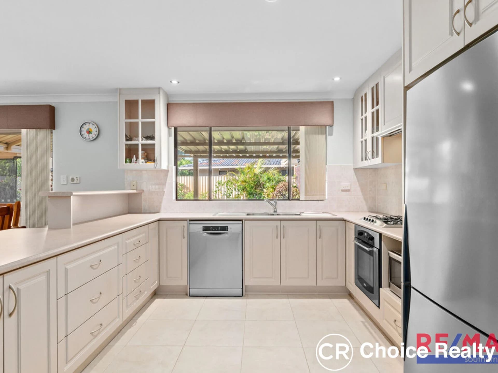 21 Hartfield Crescent, Leeming WA 6149, Leeming - Thumbnail 3