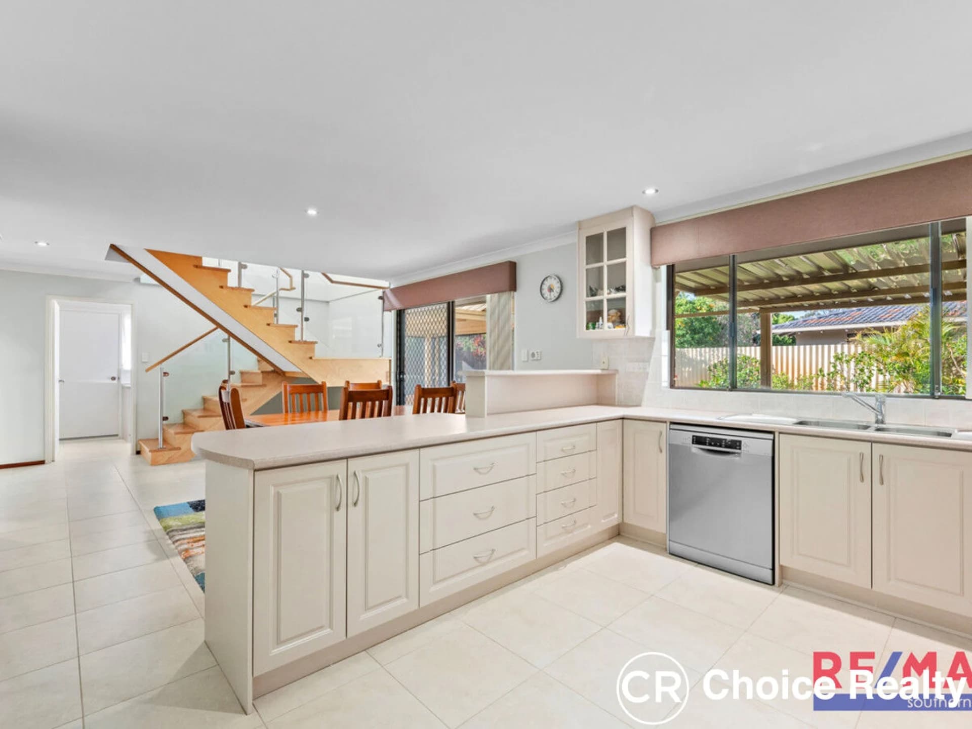 21 Hartfield Crescent, Leeming WA 6149, Leeming - Thumbnail 4