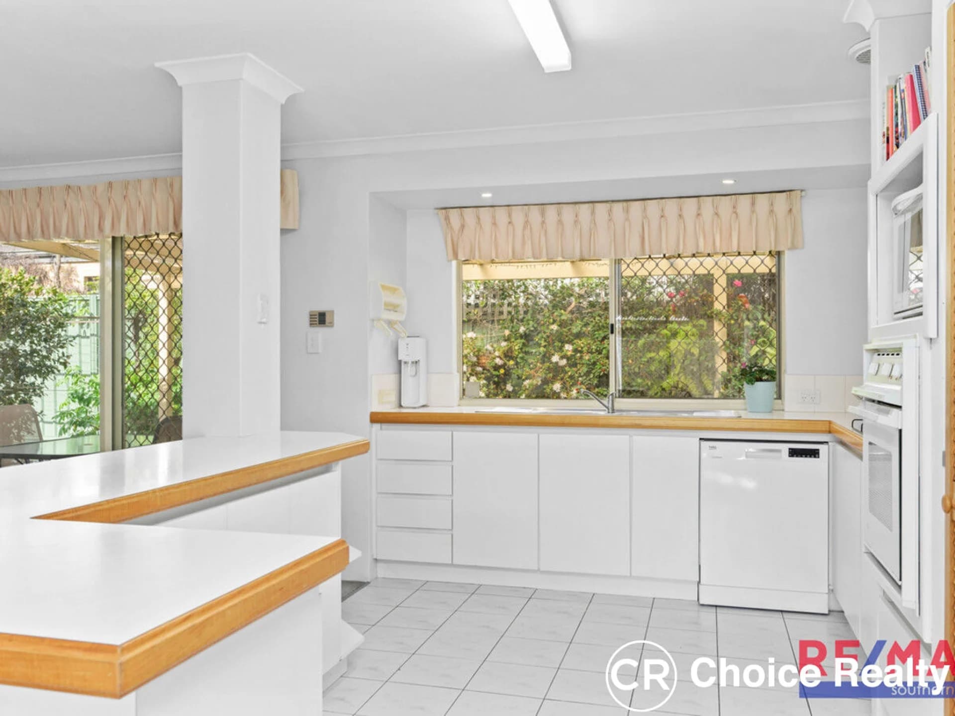 12a Brooke Gardens, Bateman WA 6150, Bateman - Thumbnail 3