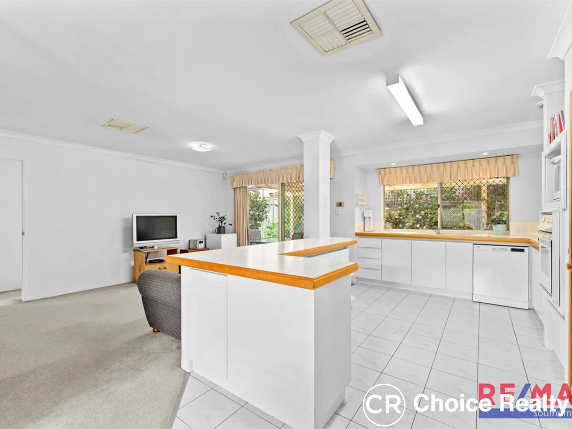 12a Brooke Gardens, Bateman WA 6150, Bateman - Thumbnail 6