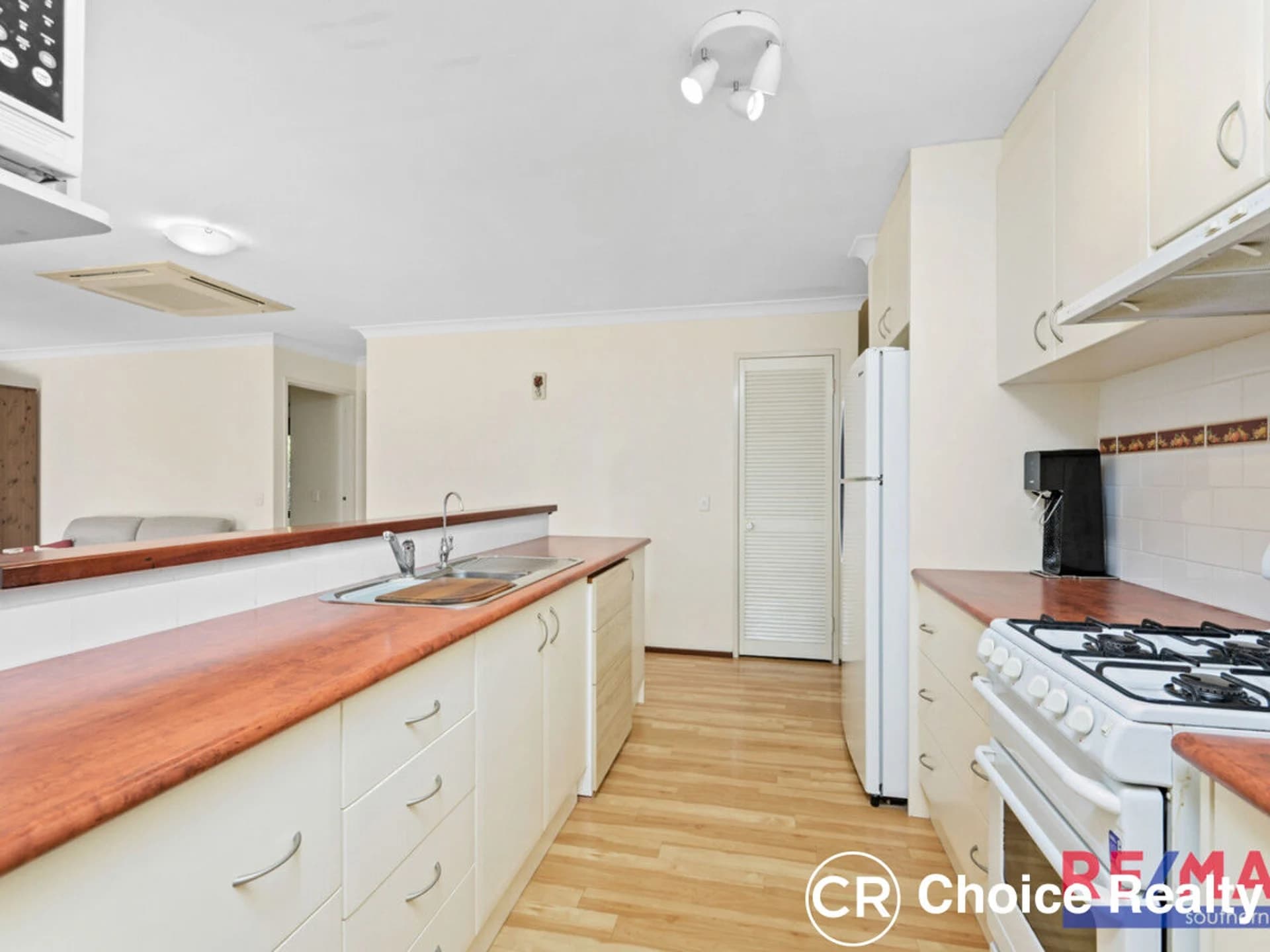 12 Dauphin Place, Willetton WA 6155, Willetton - Thumbnail 3