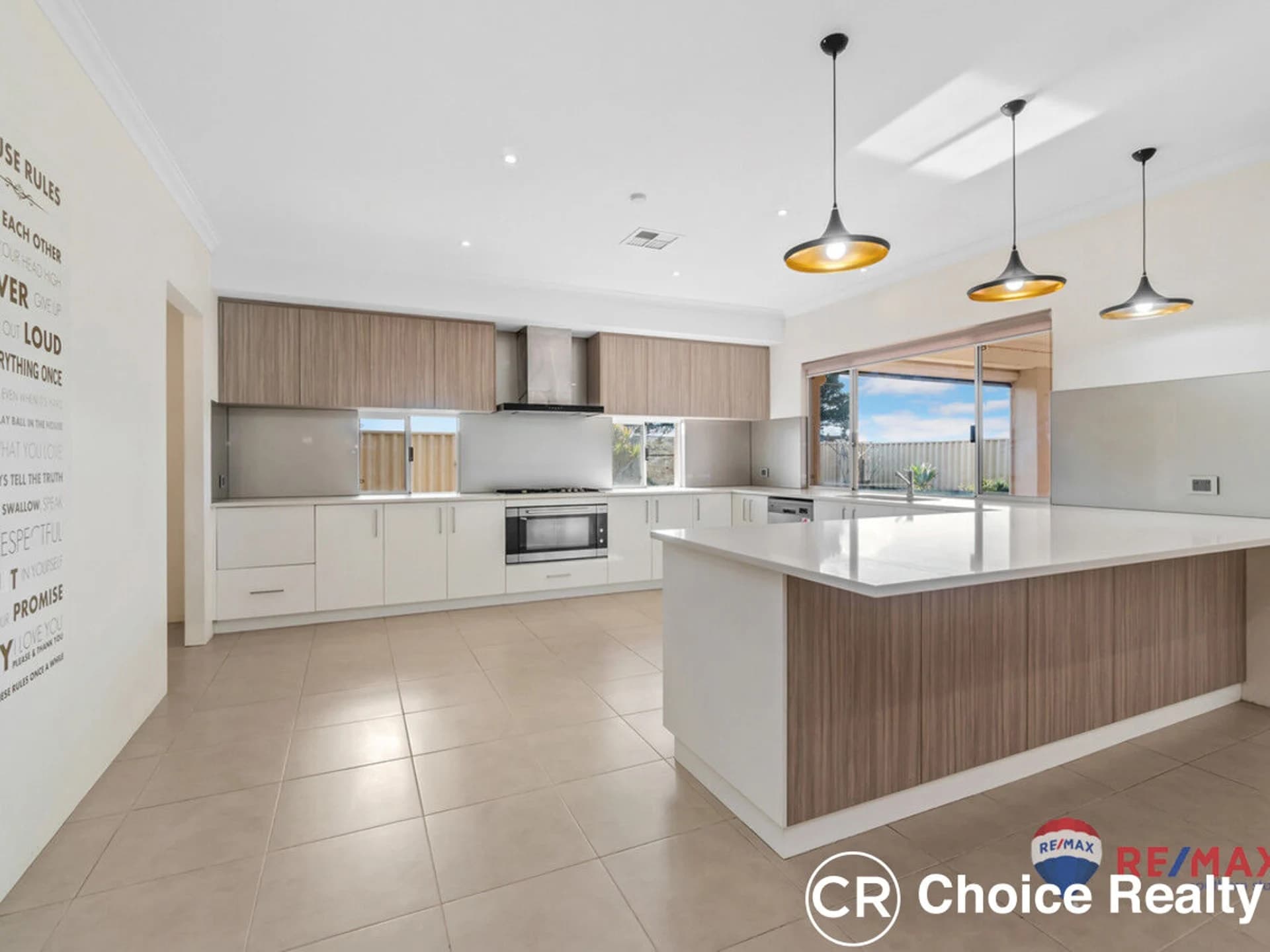 4 Clearwater Drive, Southern River WA 6110, Southern River - Thumbnail 2