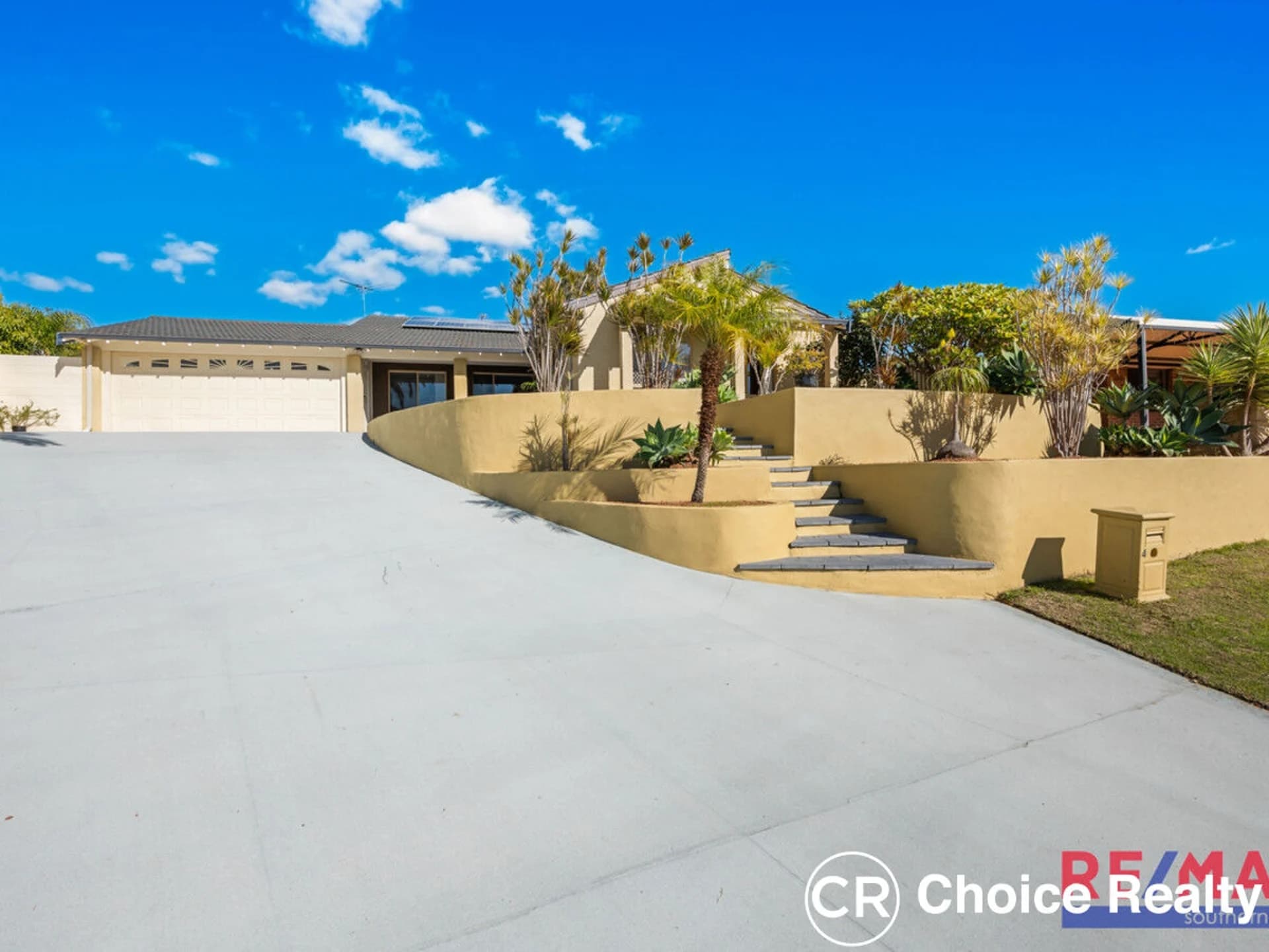 4 Oliver Court, Kardinya WA 6163, Kardinya - Image 1