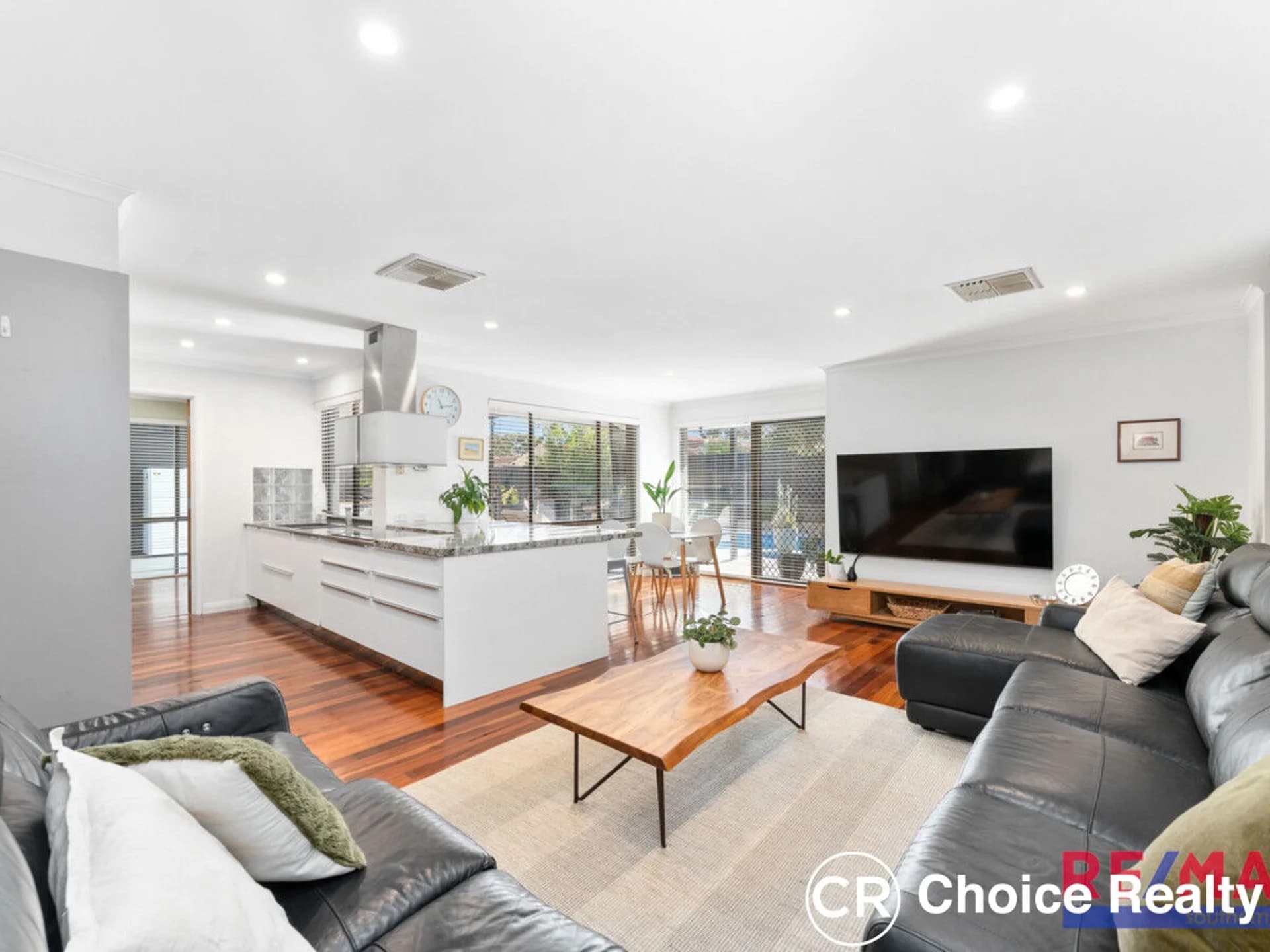 17 Laughton Way, Leeming WA 6149, Leeming - Thumbnail 3