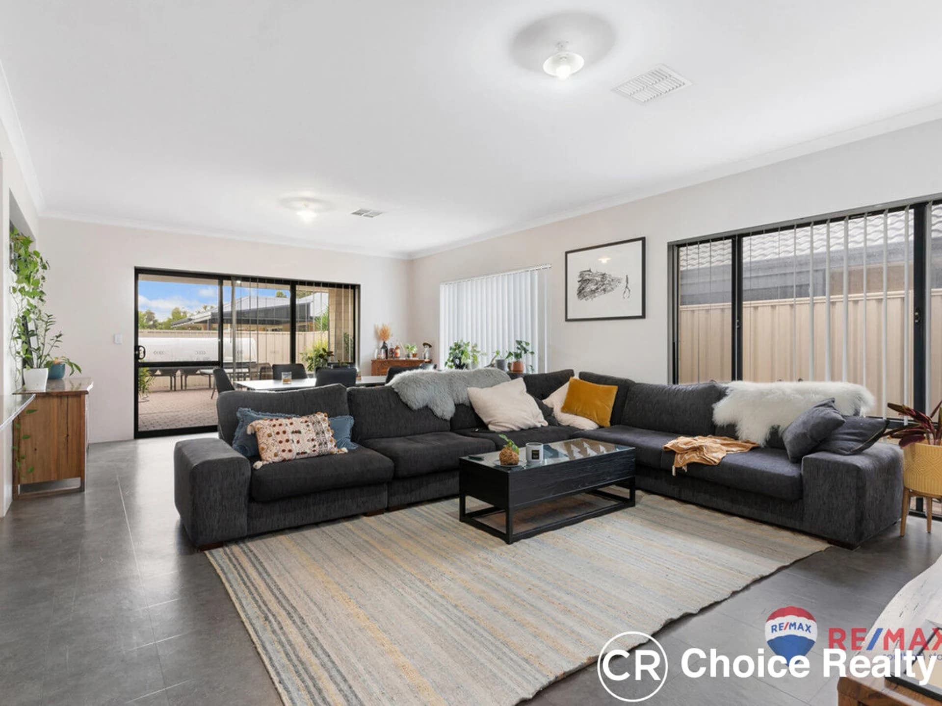 4 Myall Close, Wattle Grove WA 6107, Wattle Grove - Thumbnail 2
