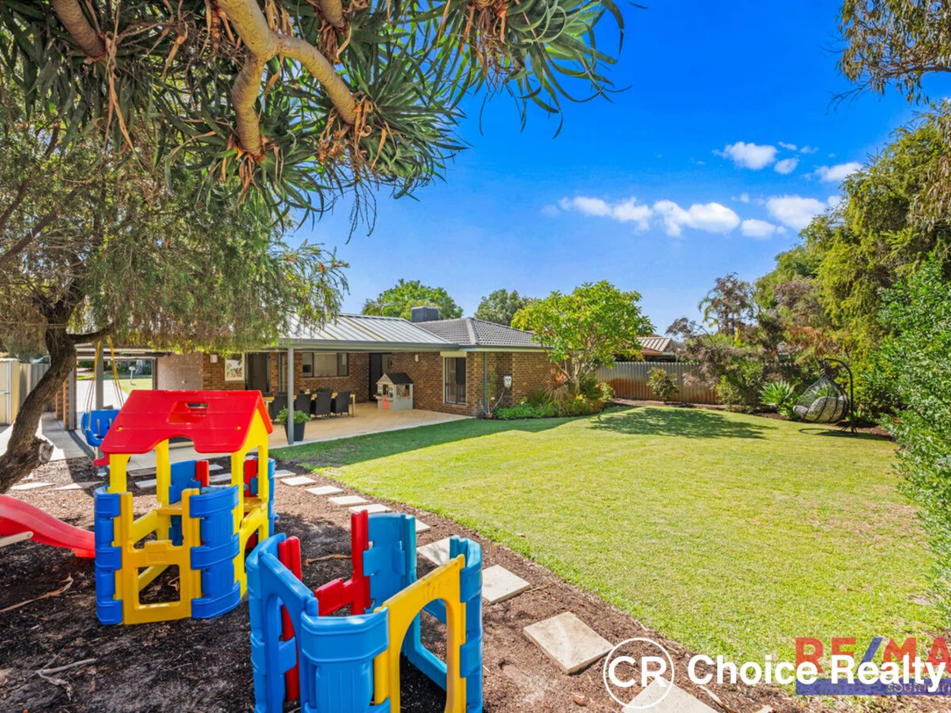 32 Gracechurch Crescent, Leeming WA 6149, Leeming - Thumbnail 5