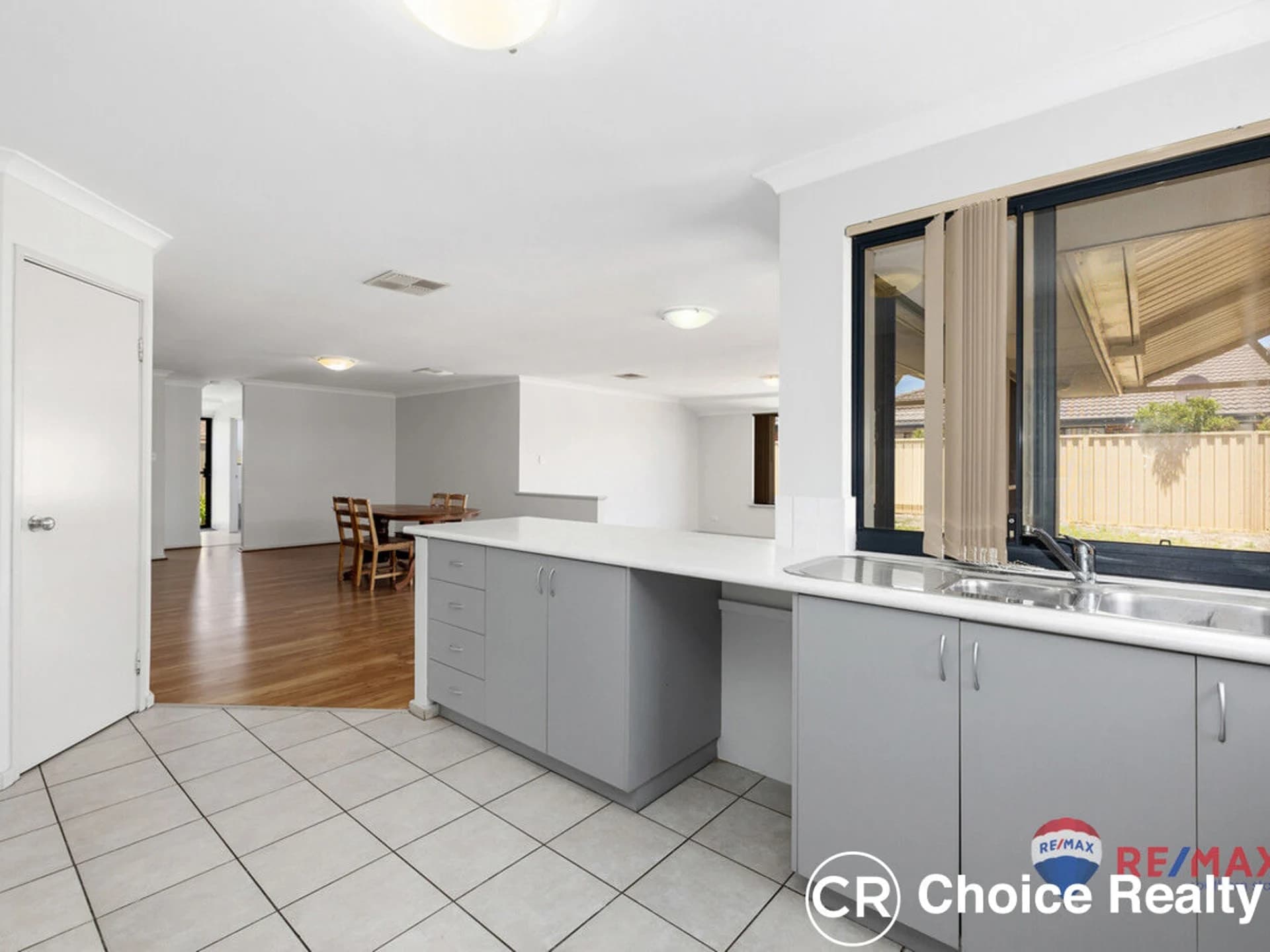 11 Haigh Road, Canning Vale WA 6155, Canning Vale - Thumbnail 4