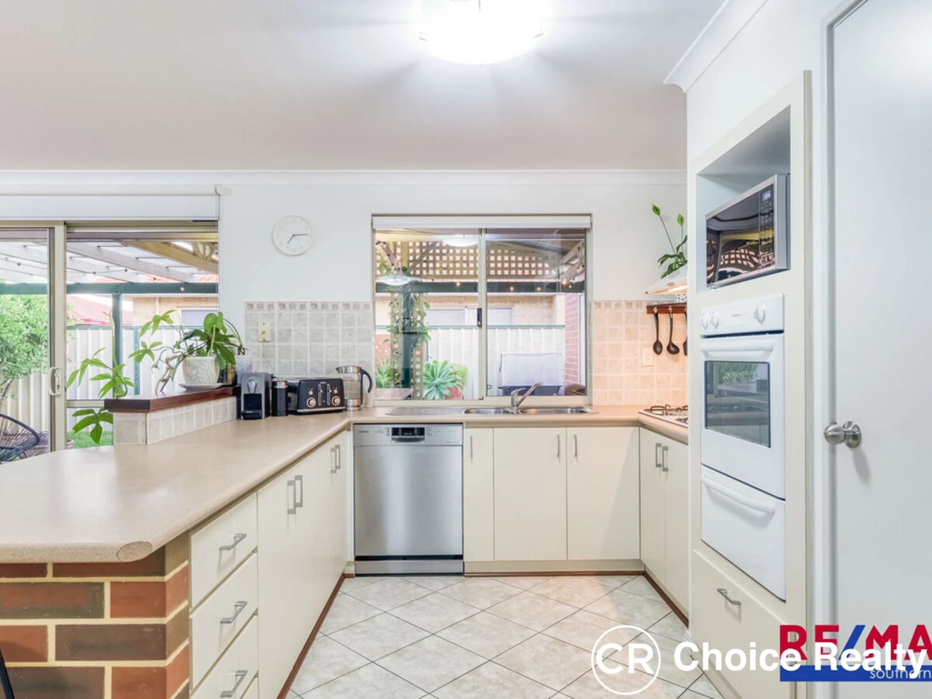5 Richards Place, Cannington WA 6107, Cannington - Thumbnail 4