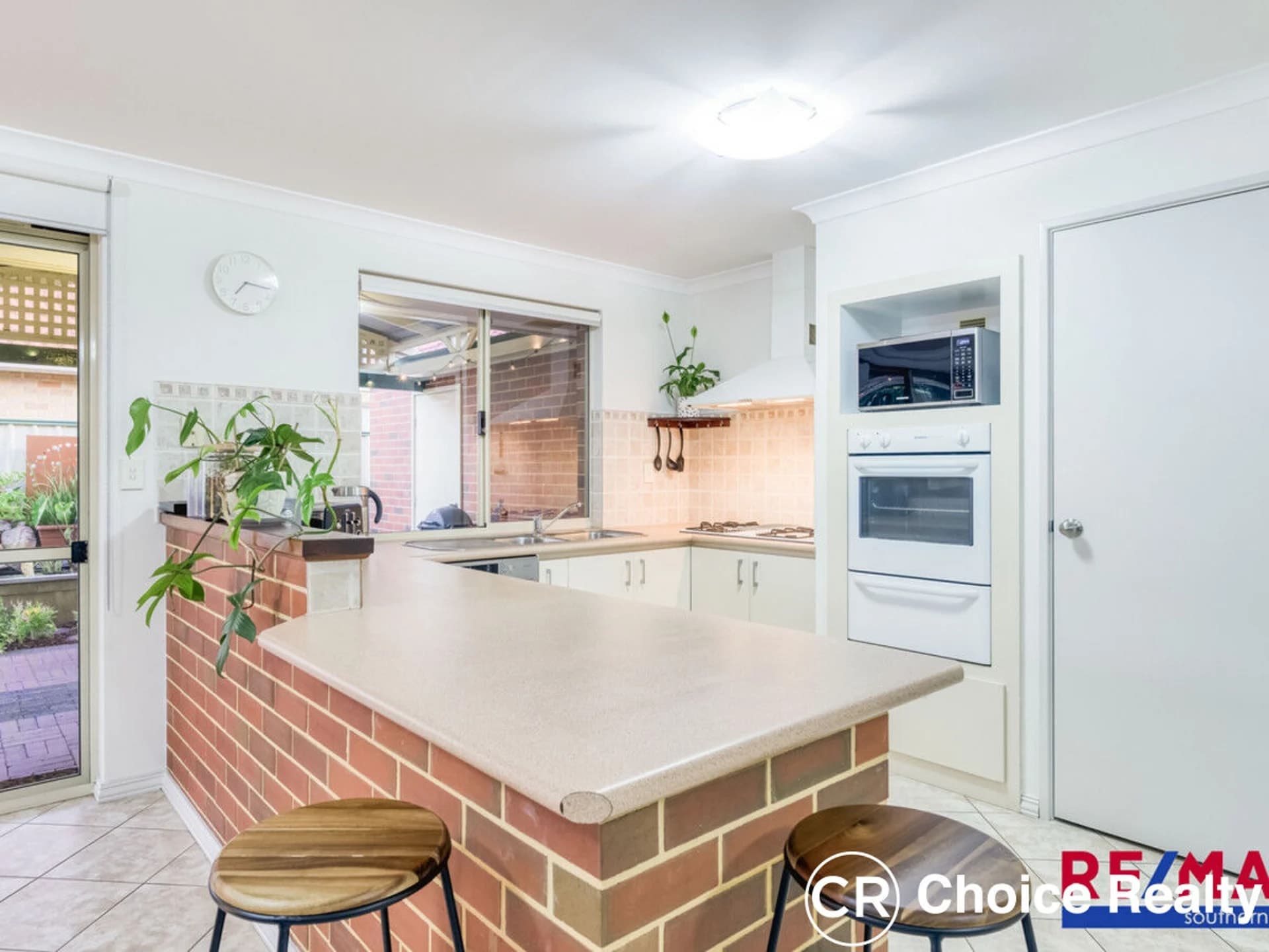 5 Richards Place, Cannington WA 6107, Cannington - Thumbnail 5