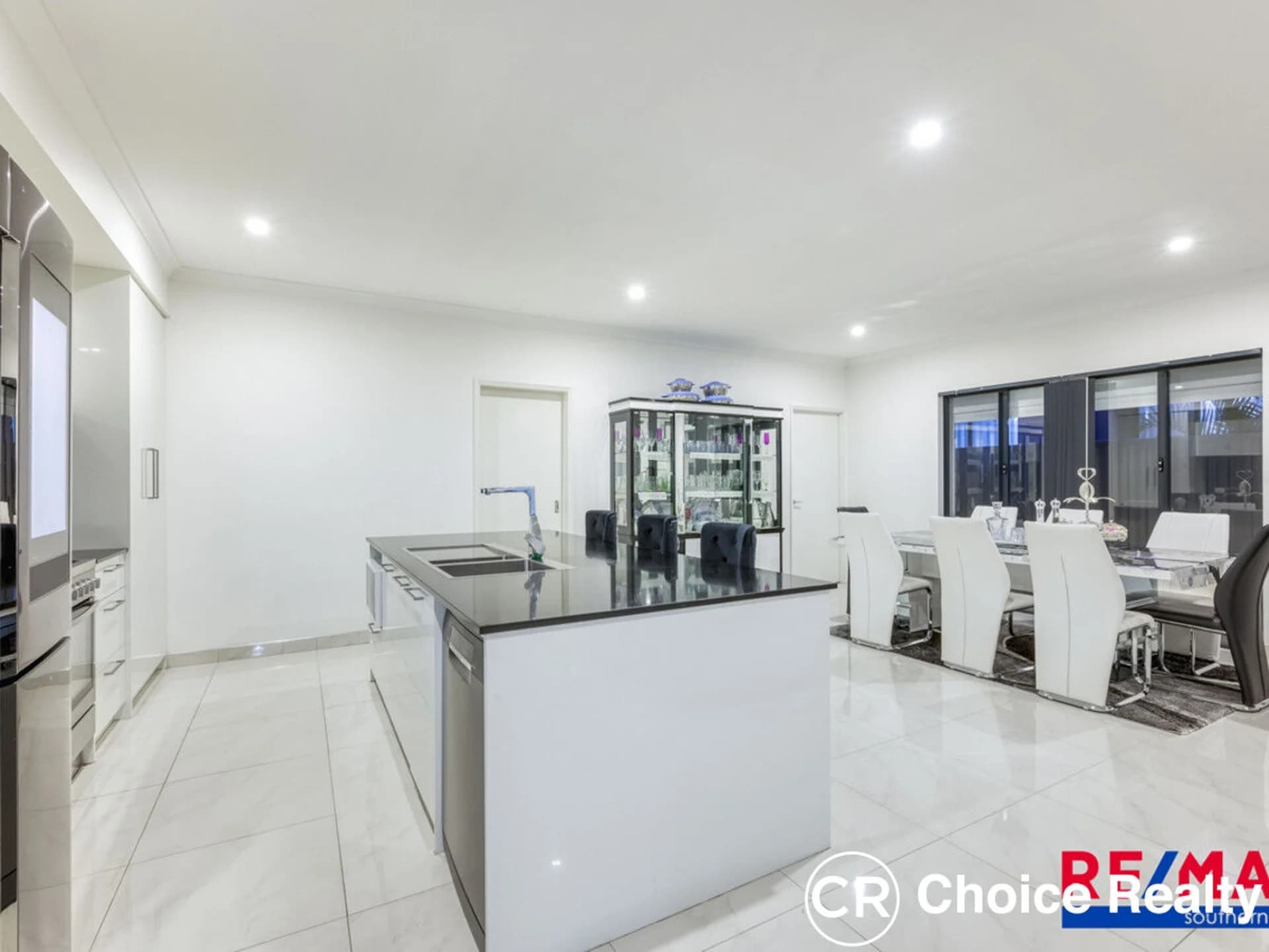 29 Cadaga Way, Piara Waters WA 6112, Piara Waters - Thumbnail 3