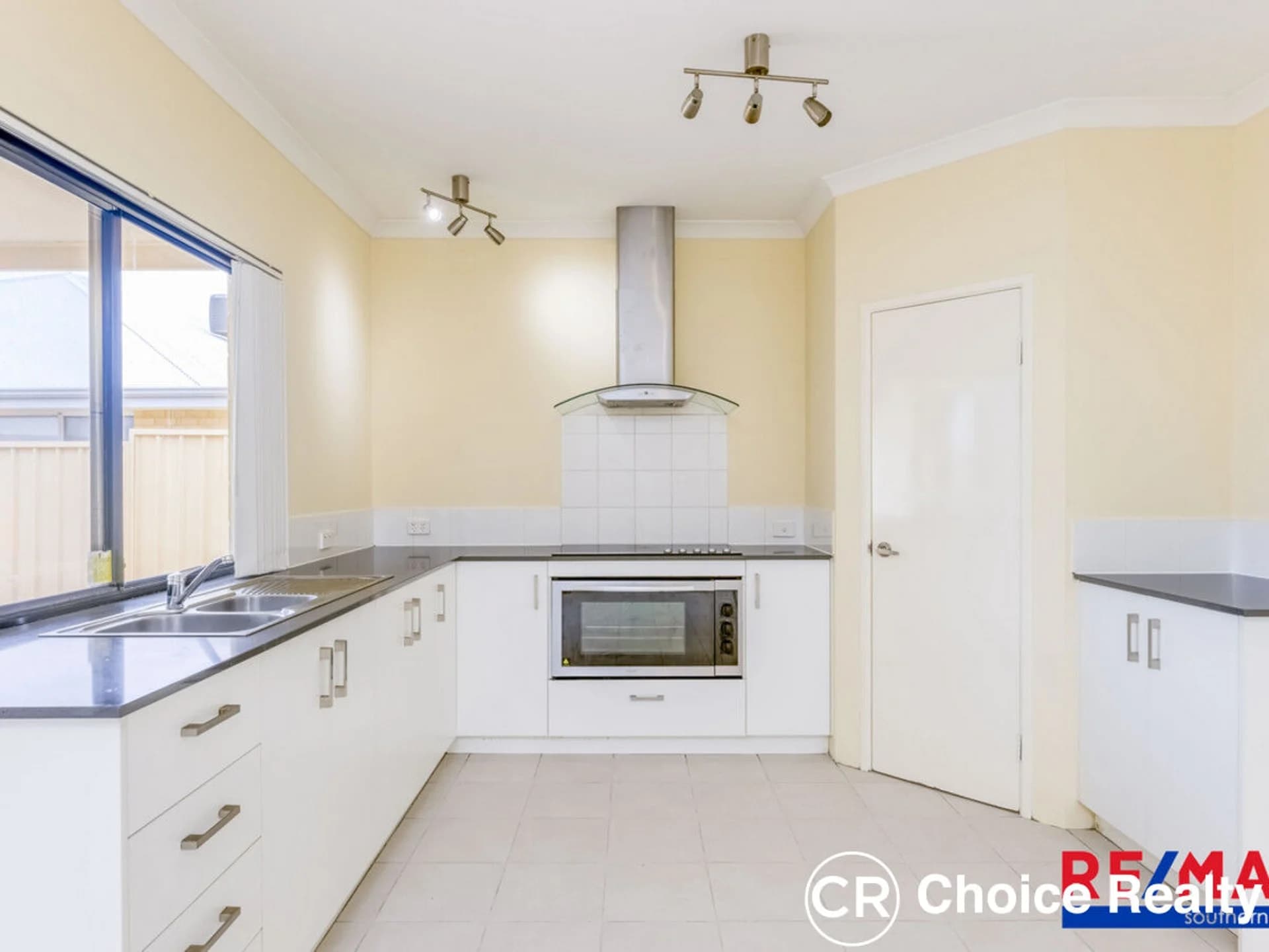 25a Russell Street, East Cannington WA 6107, East Cannington - Thumbnail 7