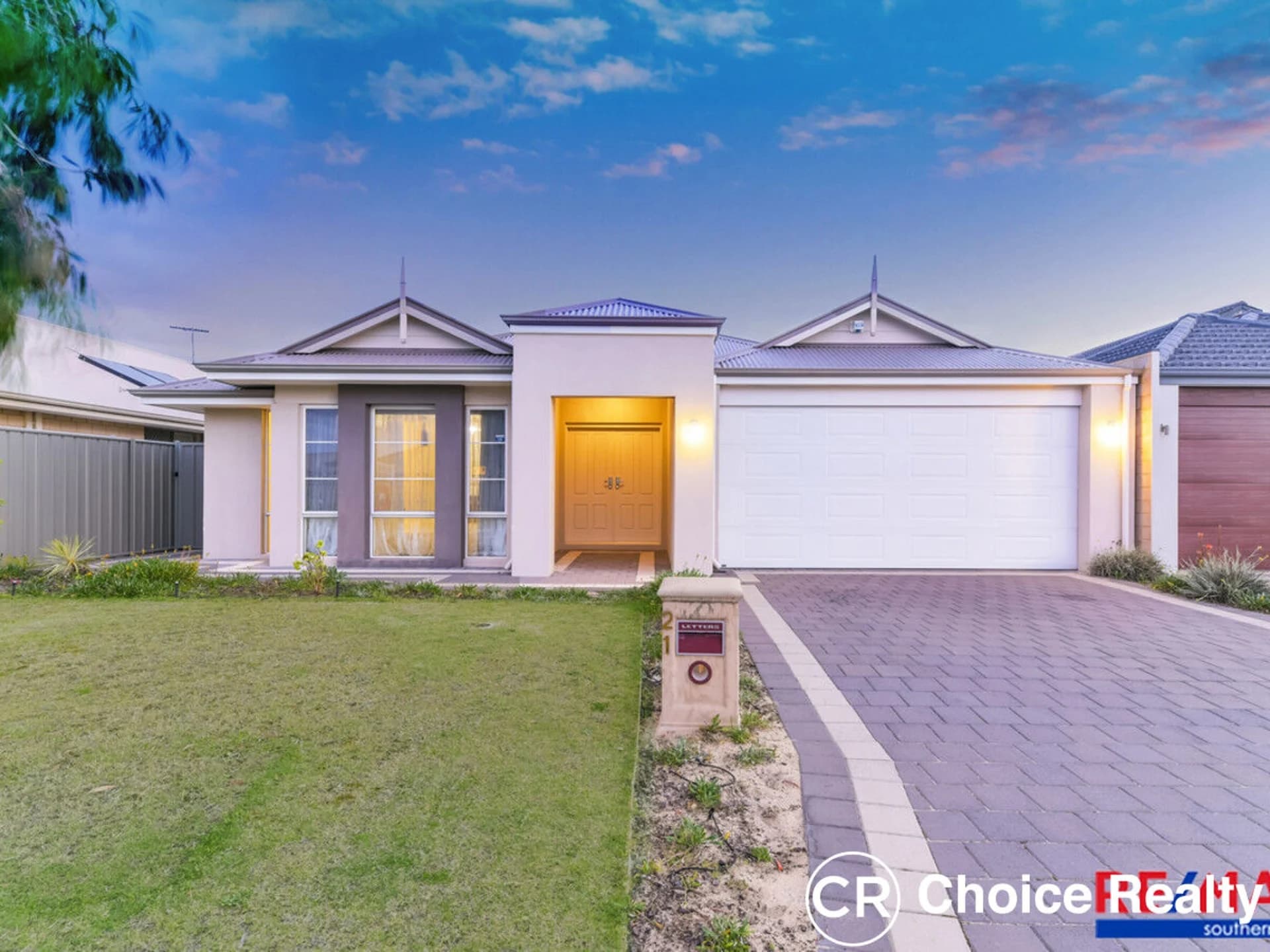 21 Caporn Turn, QUEENS PARK WA 6107, Queens Park - Image 1