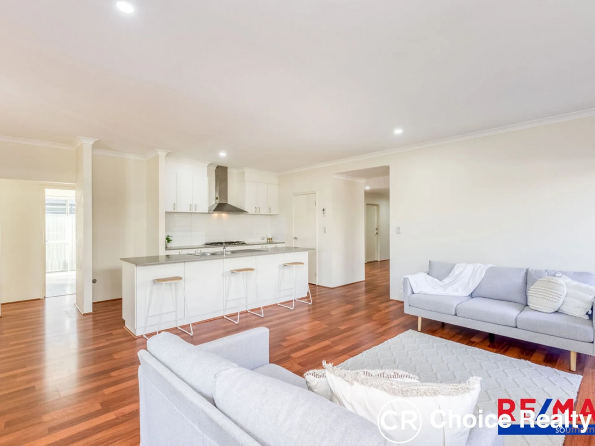 21 Caporn Turn, QUEENS PARK WA 6107, Queens Park - Thumbnail 4