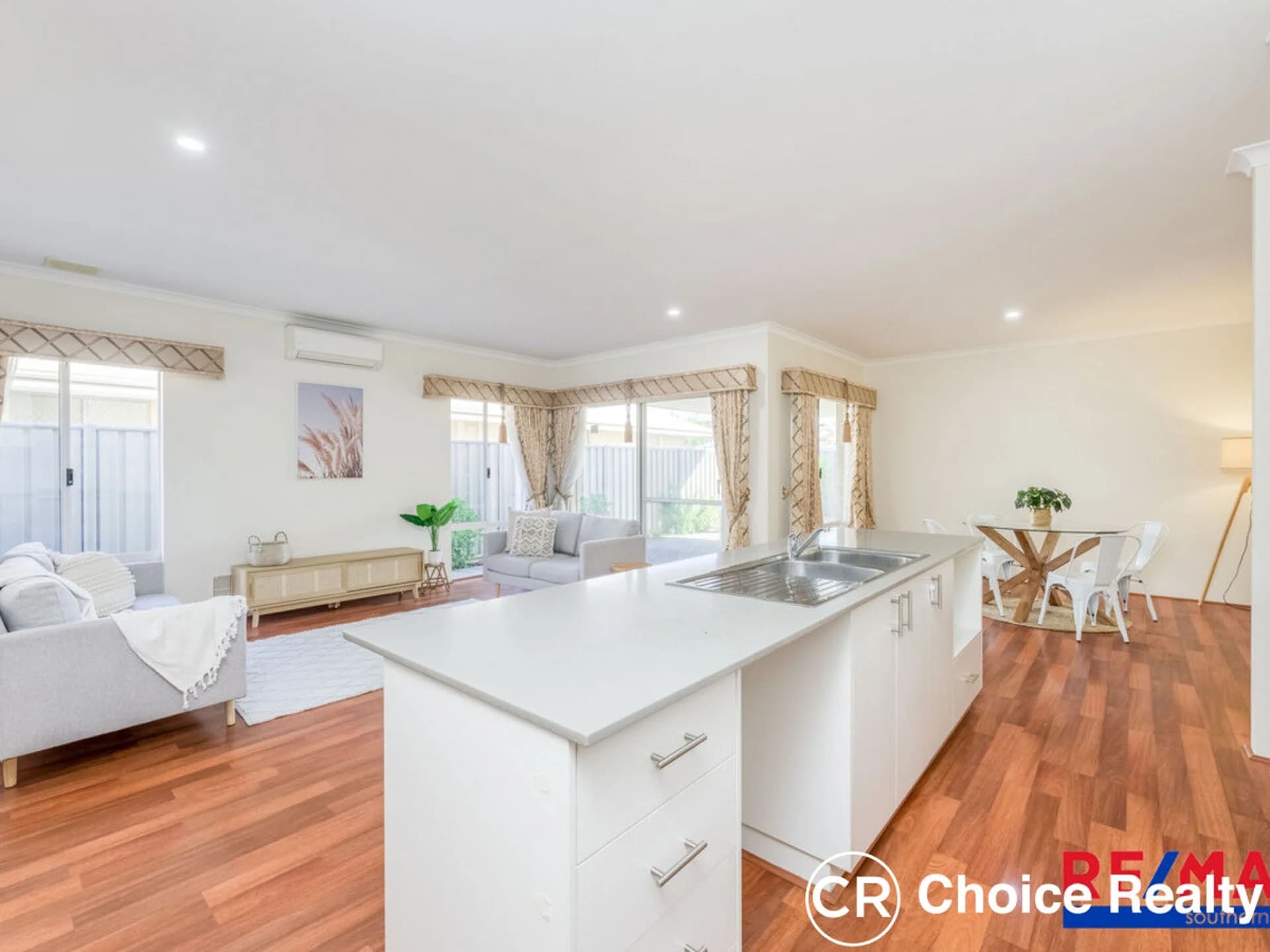 21 Caporn Turn, QUEENS PARK WA 6107, Queens Park - Thumbnail 5