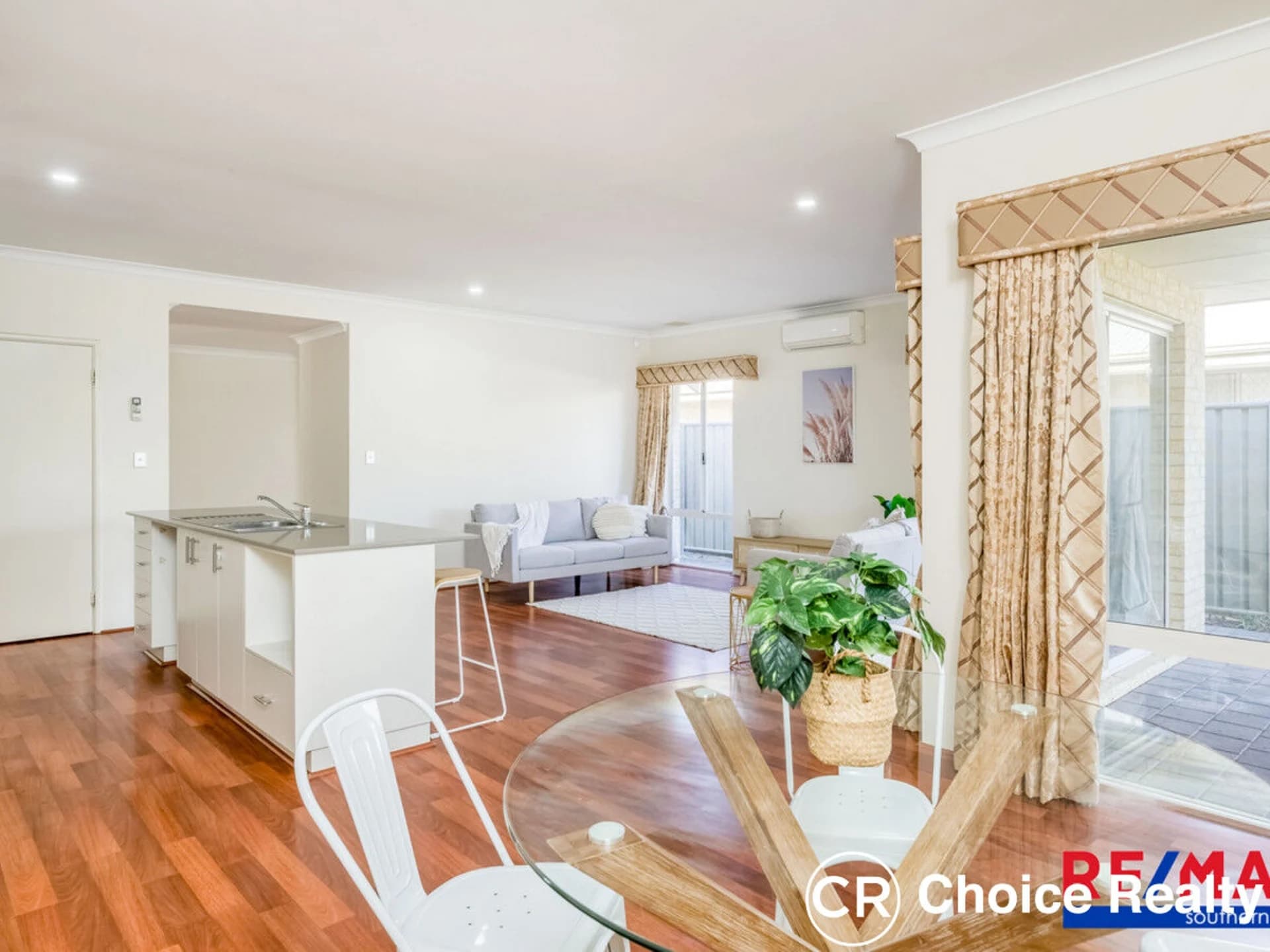 21 Caporn Turn, QUEENS PARK WA 6107, Queens Park - Thumbnail 7