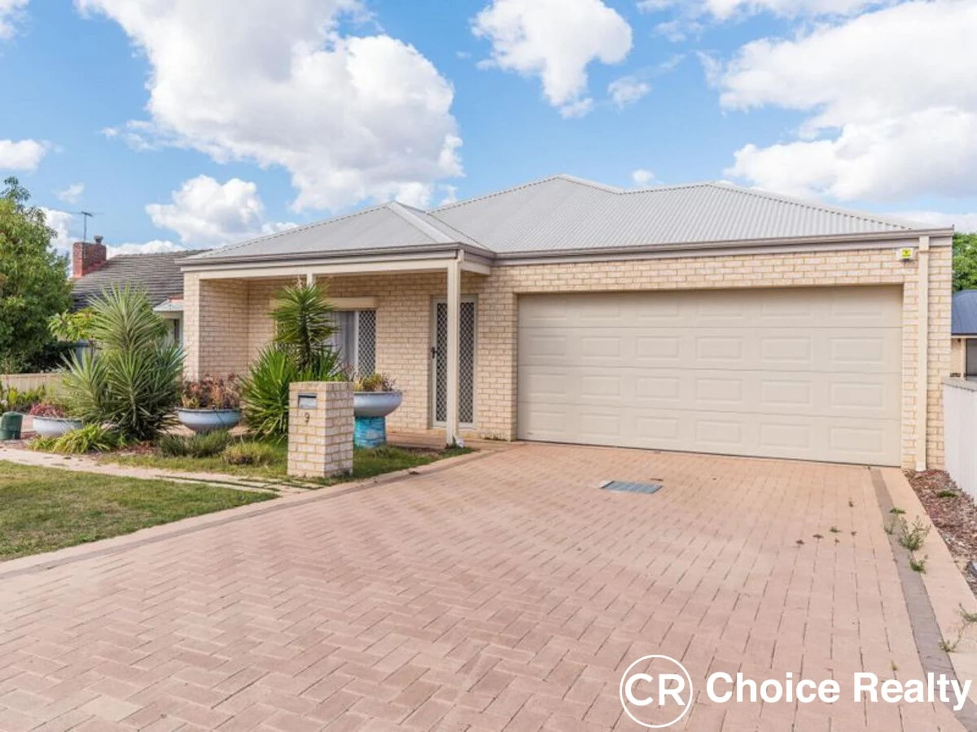 9 Barnsley Street, QUEENS PARK WA 6107, Queens Park - Image 1