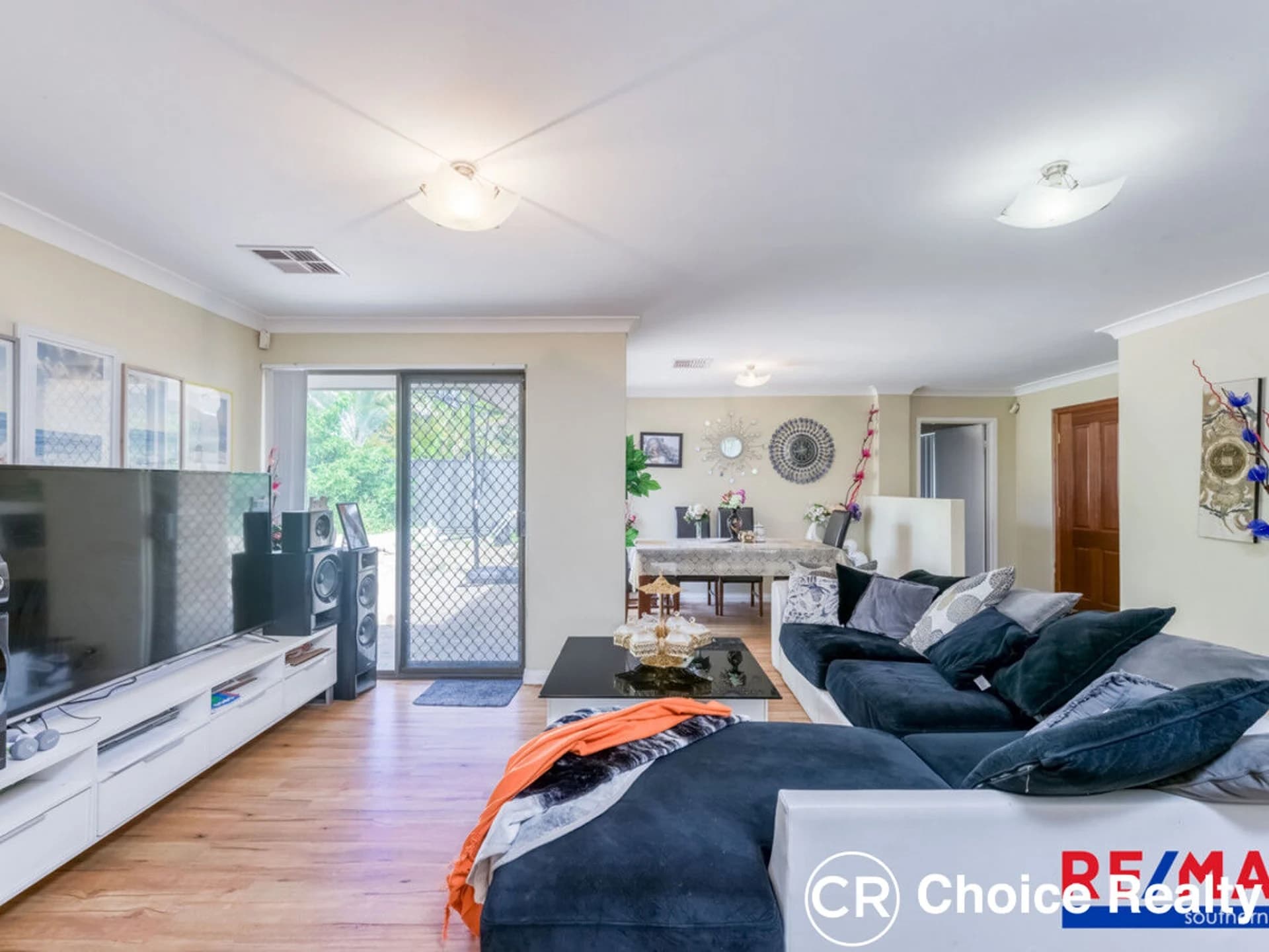23 Jacobsen Way, THORNLIE WA 6108, Thornlie - Thumbnail 3