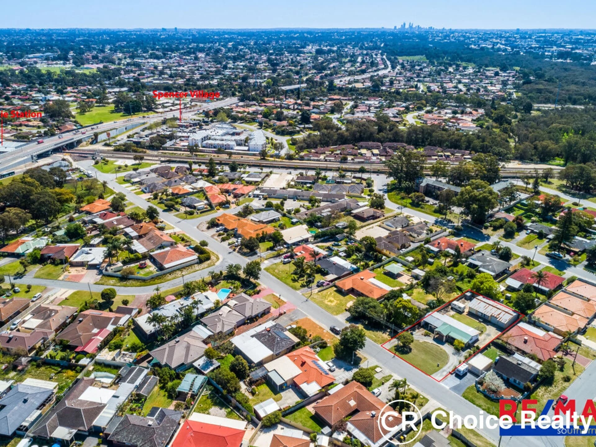81 Spring Road, Thornlie WA 6108, Thornlie - Thumbnail 4