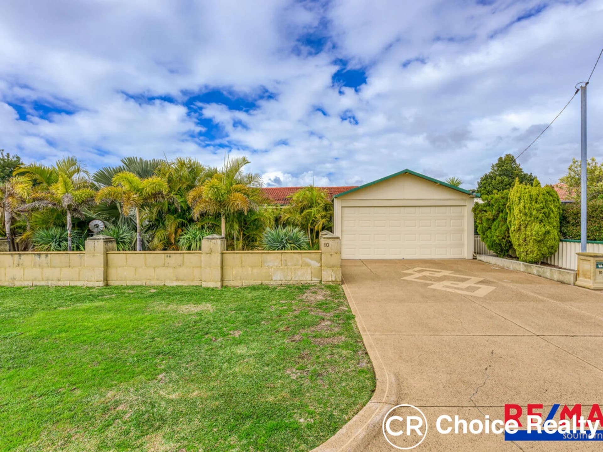 10 Lyndhurst Crescent, Ferndale WA 6148, Ferndale - Image 1