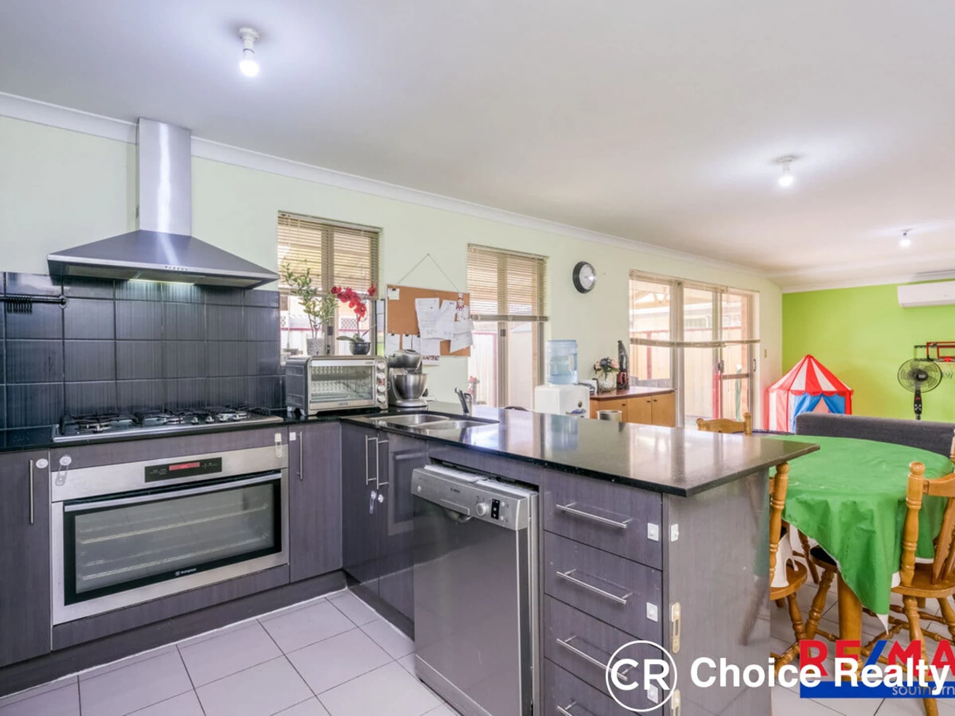 92a Crawford Street, East Cannington WA 6107, East Cannington - Thumbnail 7