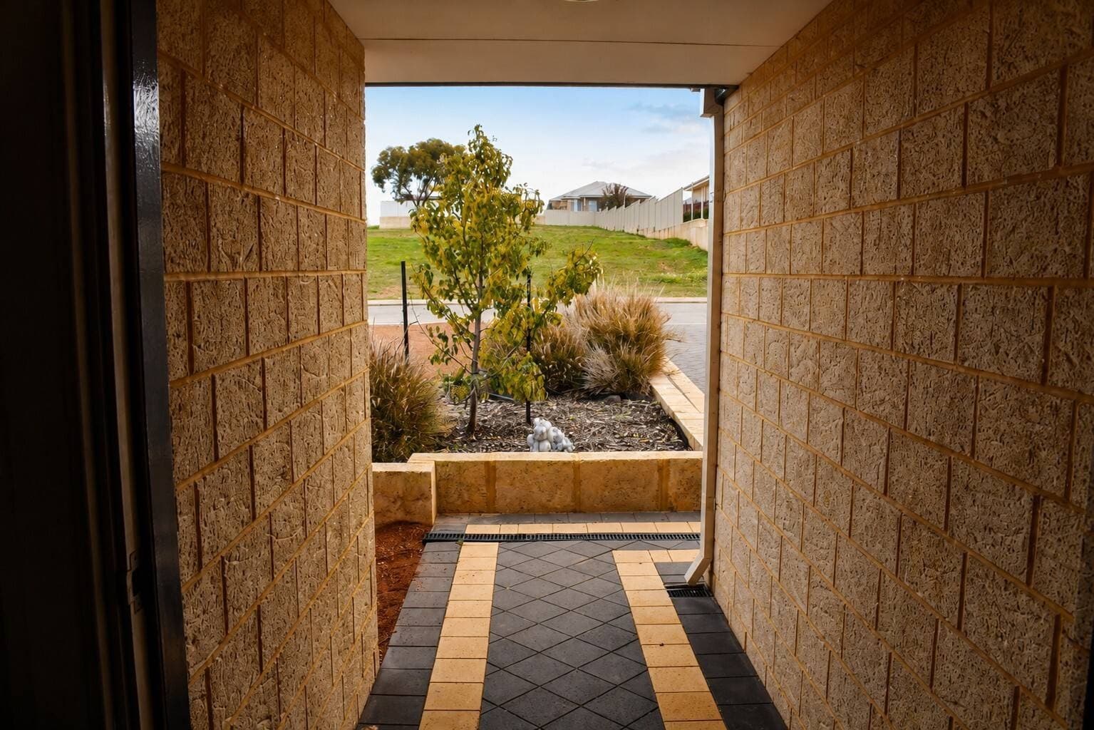 12 Fairway Bend, Northam - Thumbnail 4