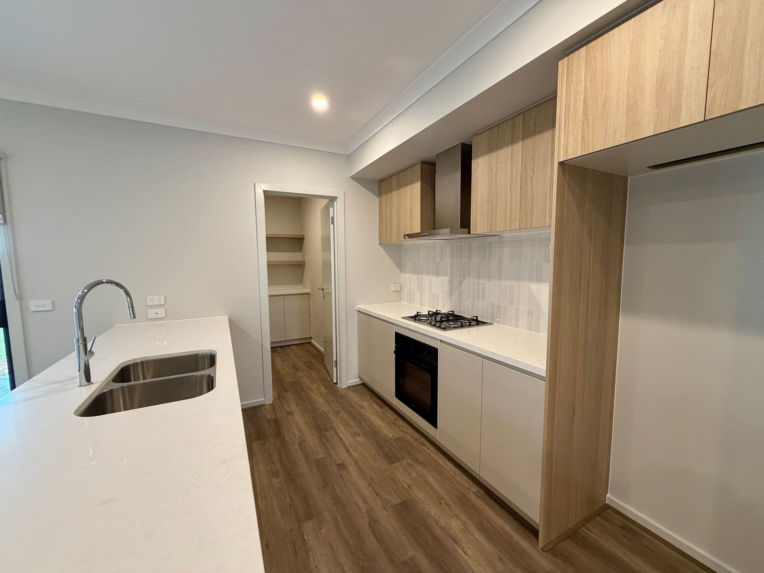 42 Maradona Boulevard, Deanside - Thumbnail 2