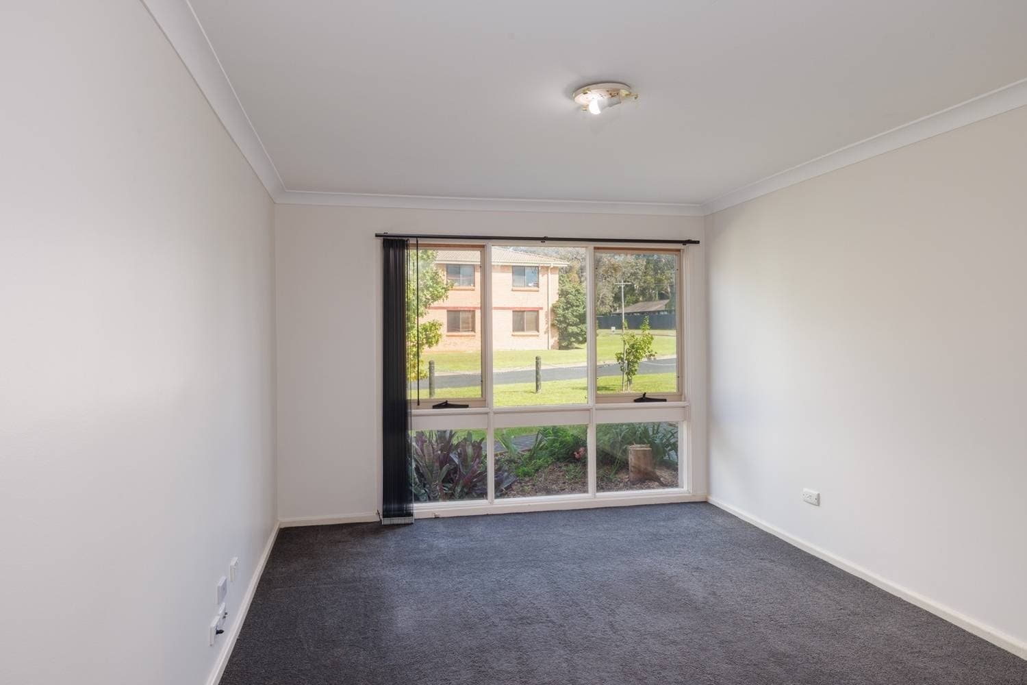 Unit 6, 9-13 Lakeside Dr, Eden, Eden - Thumbnail 5