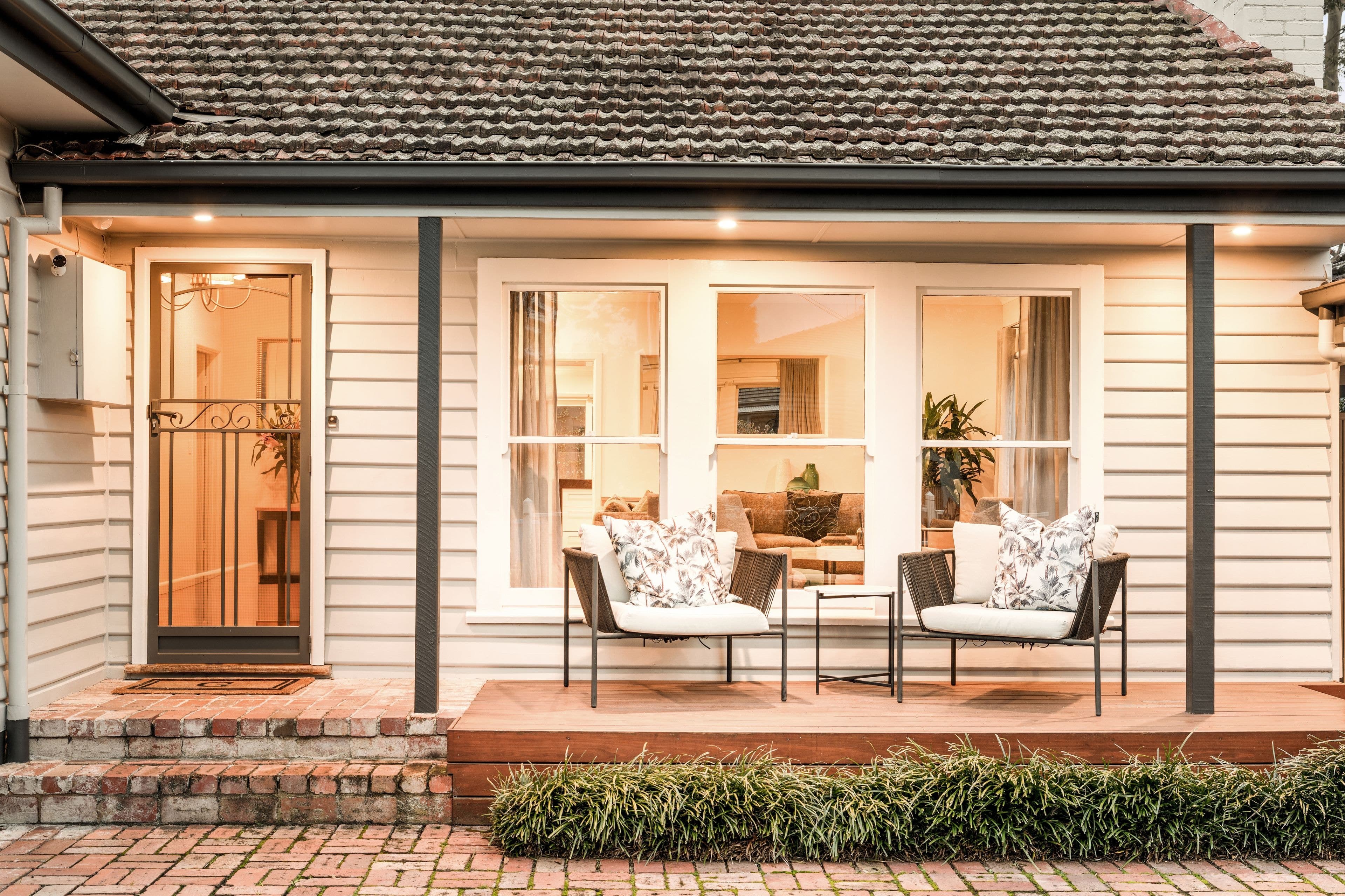 11 Shands Street, Beaumaris VIC 3193, Beaumaris - Thumbnail 2