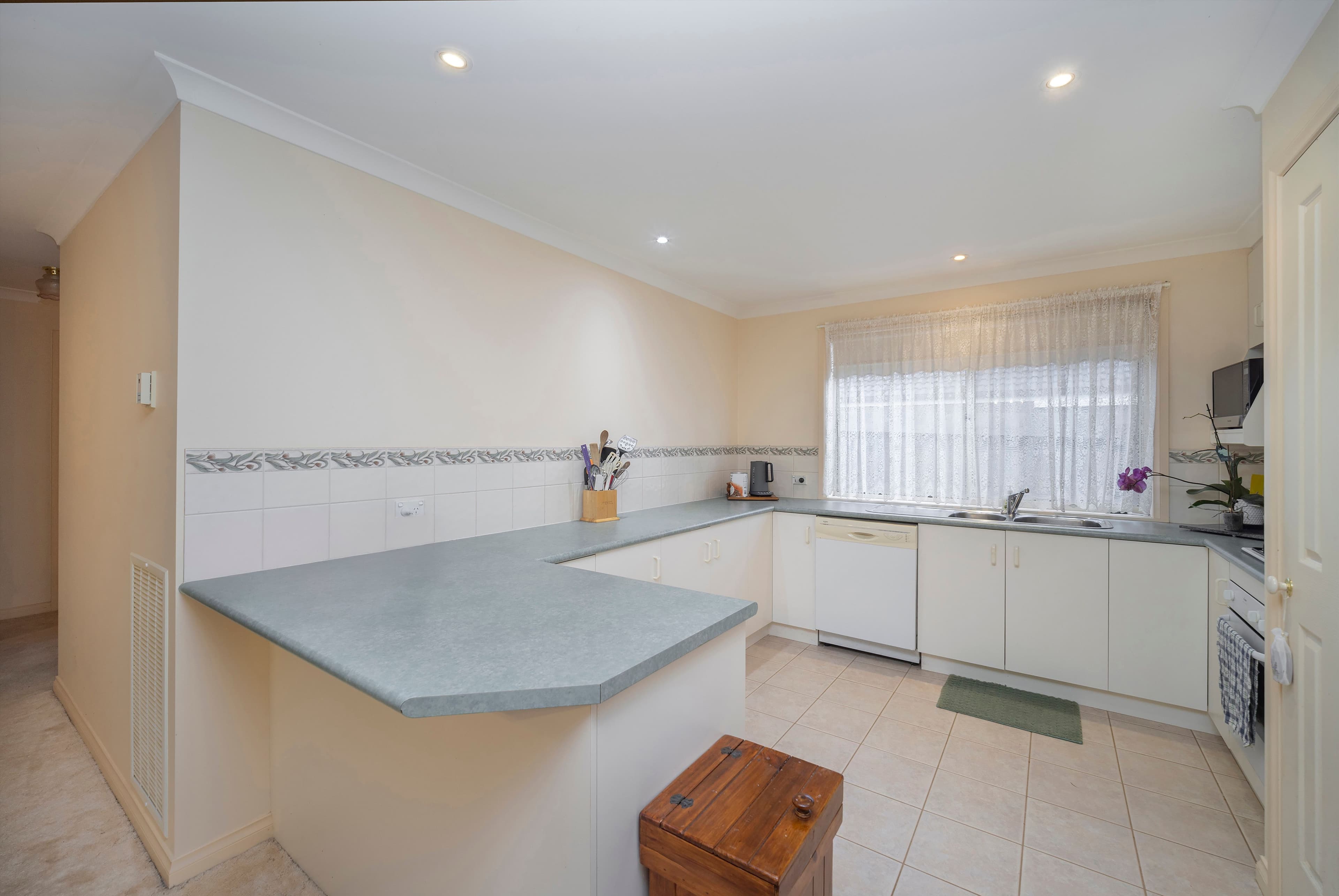 98 Balmoral Road, Warrnambool VIC 3280, Warrnambool - Thumbnail 2