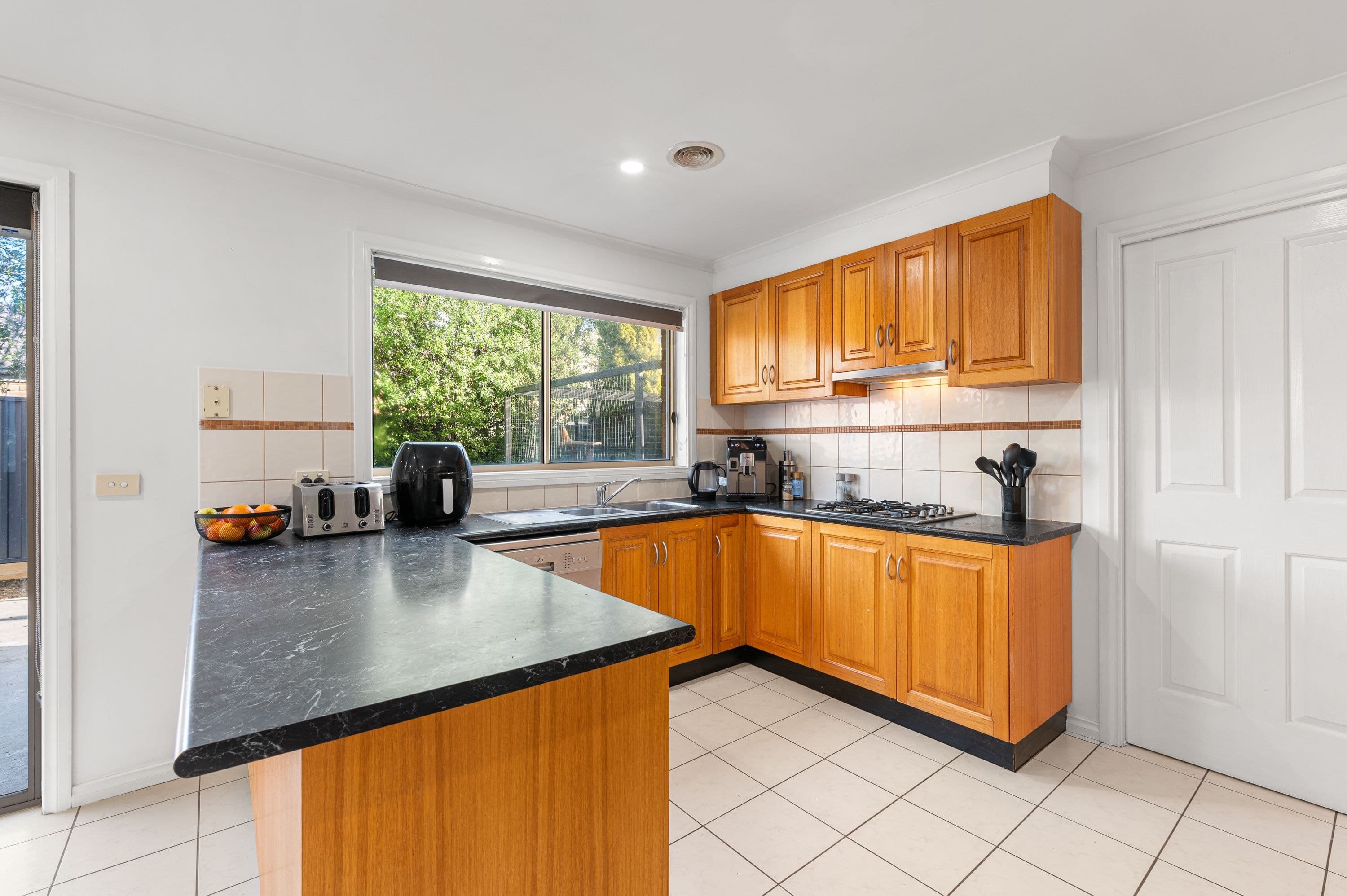 1 Darius Terrace, South Morang VIC 3752, South Morang - Thumbnail 2
