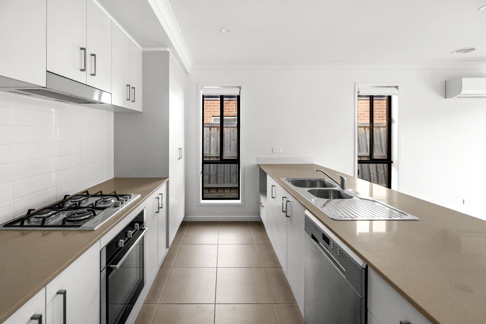 38 Pear Street, Wyndham Vale VIC 3024, Wyndham Vale - Thumbnail 2