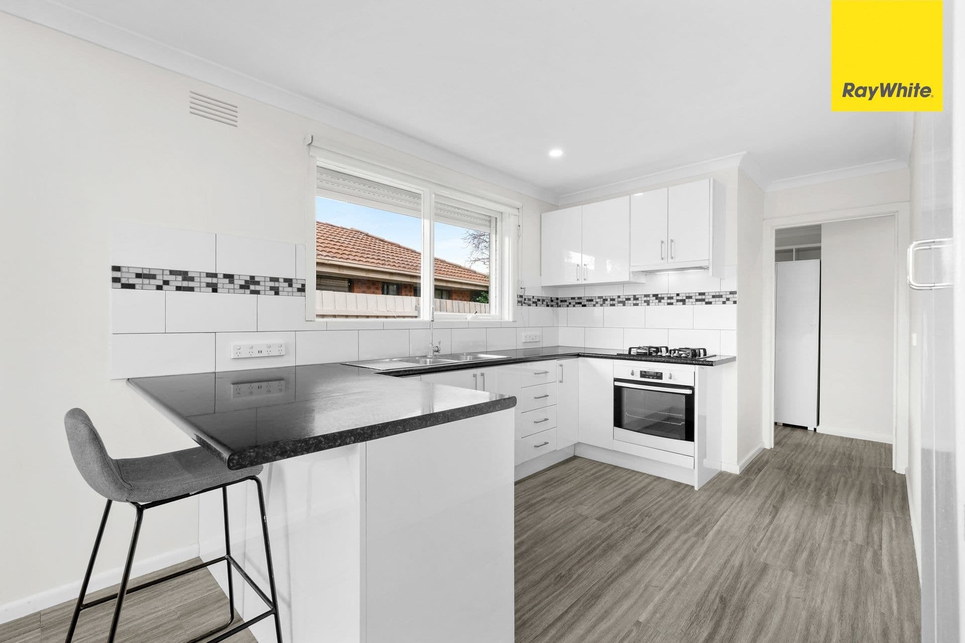 68 Marina Drive, Melton VIC 3337, Melton - Thumbnail 4