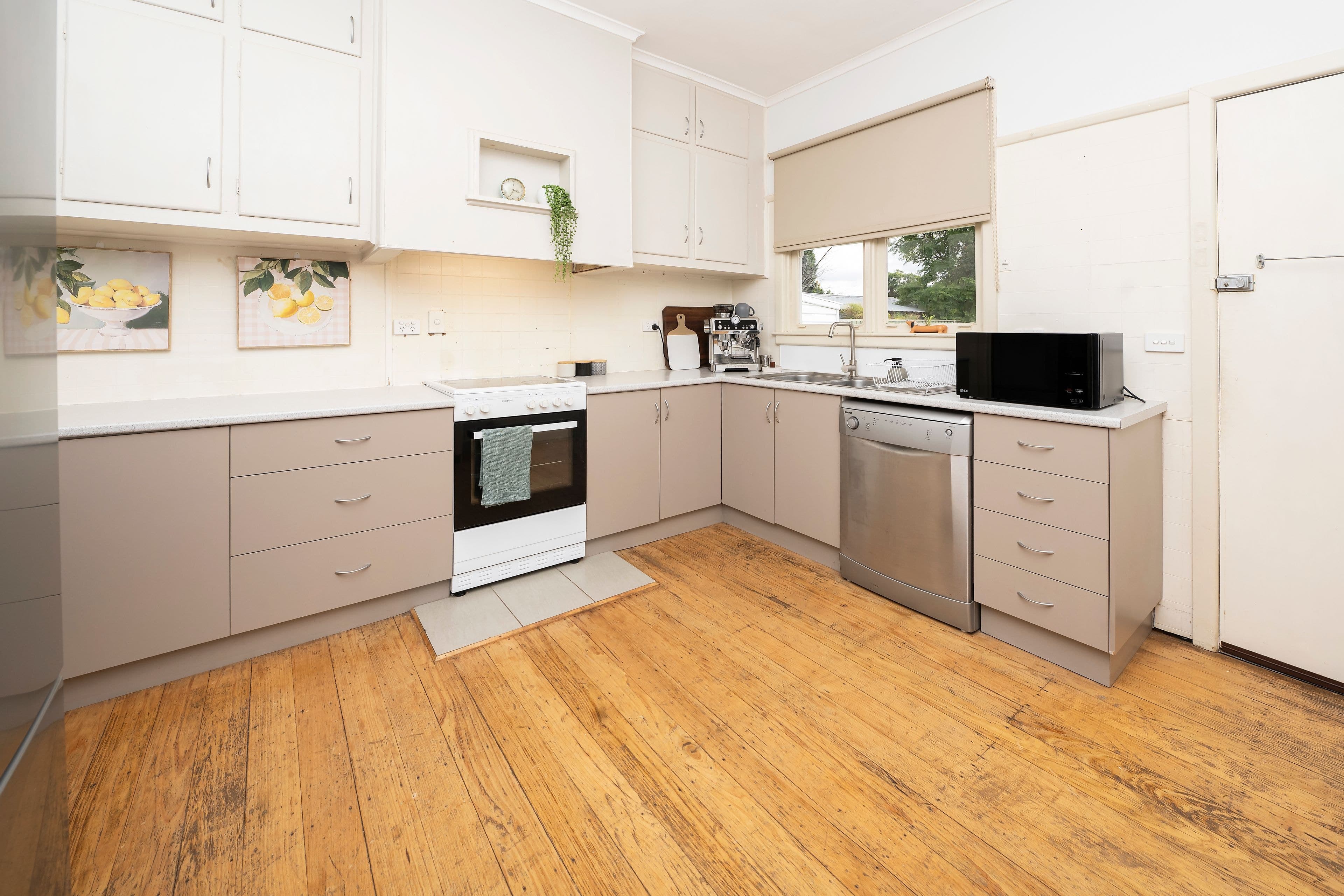4 Whittaker Street, Swan Hill VIC 3585, Swan Hill - Thumbnail 6