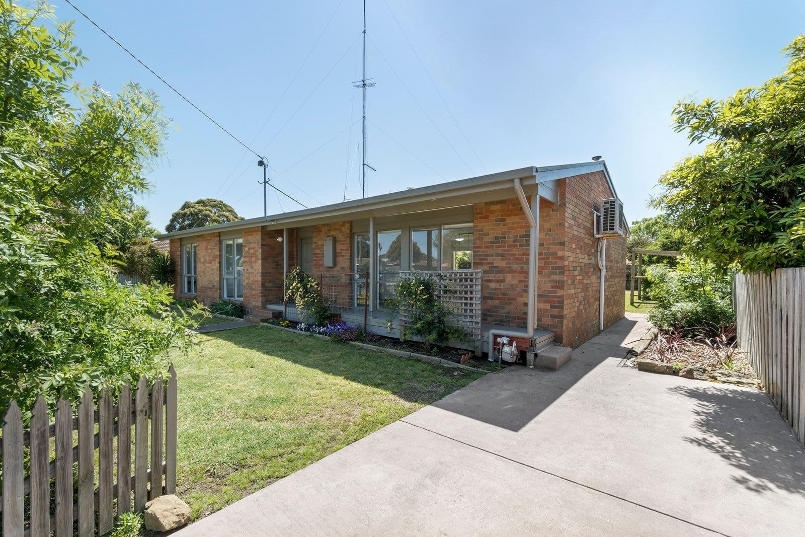 31 Stodart Street, Colac VIC 3250, Colac - Image 1