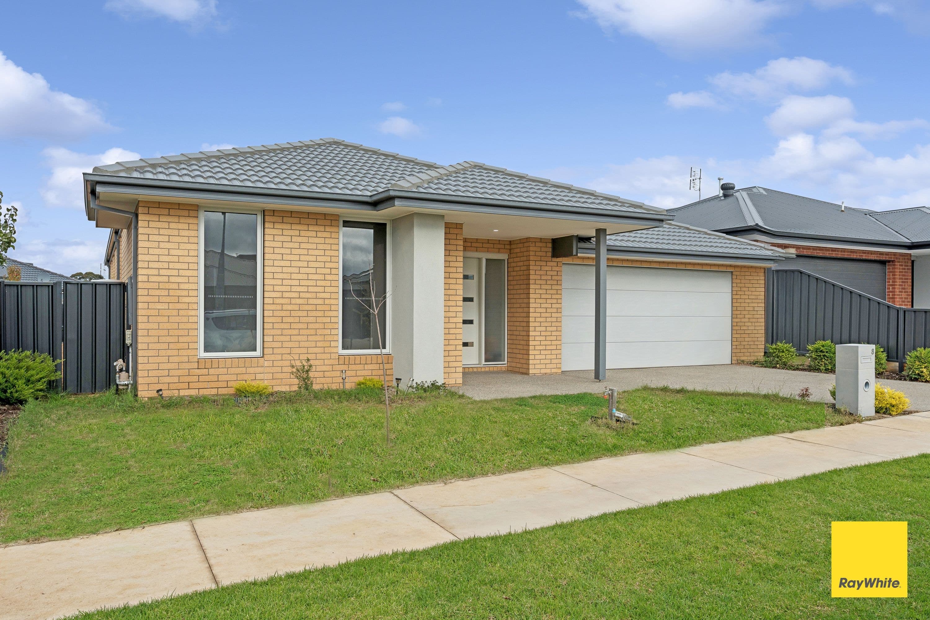 8 Gadsby Street, Huntly VIC 3551, Huntly - Thumbnail 2