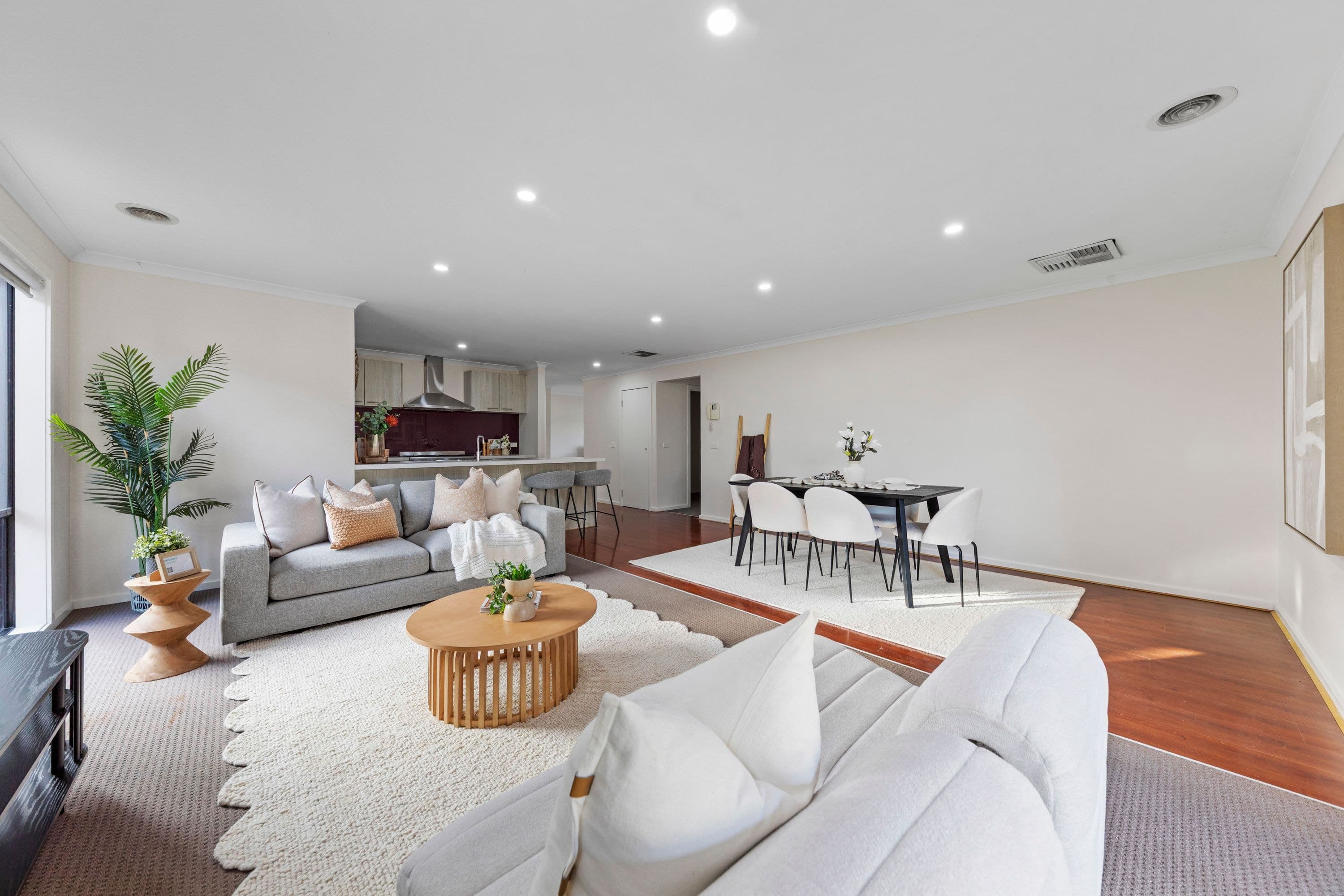 11 Romina Street, Pakenham VIC 3810, Pakenham - Thumbnail 8