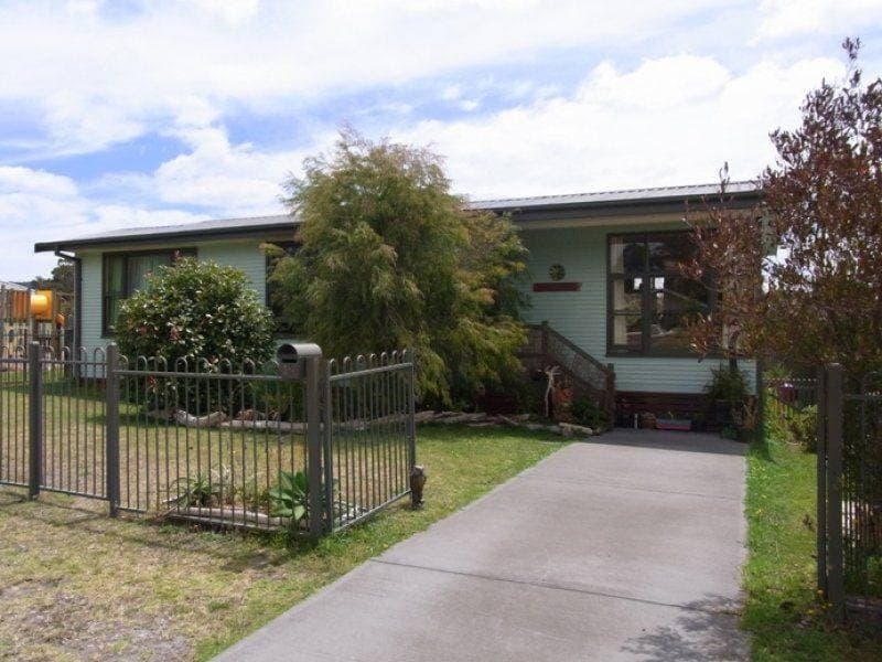 19 Lakeside Drive, Eden, Eden - Image 1