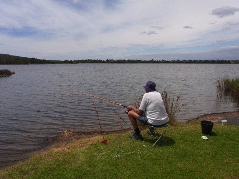 19 Lakeside Drive, Eden, Eden - Thumbnail 2
