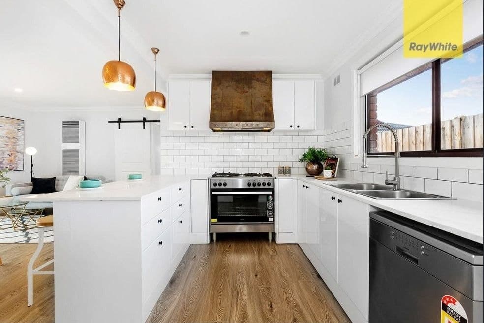 18 Kamil Street, Melton South VIC 3338, Melton South - Thumbnail 7