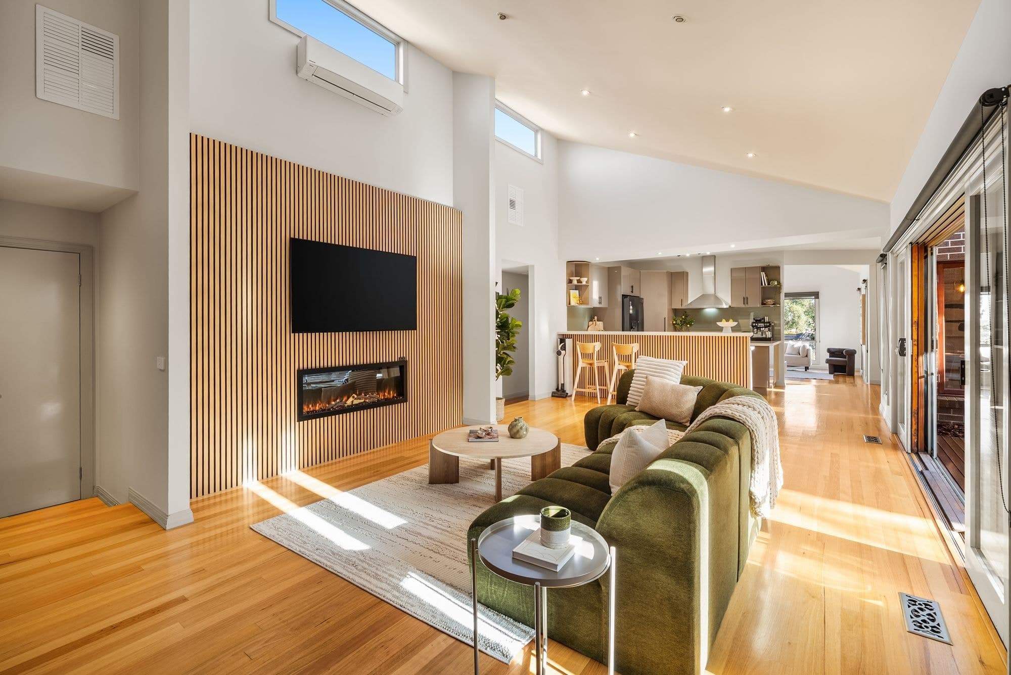 63 Whistler Drive, Berwick VIC 3806, Berwick - Thumbnail 2