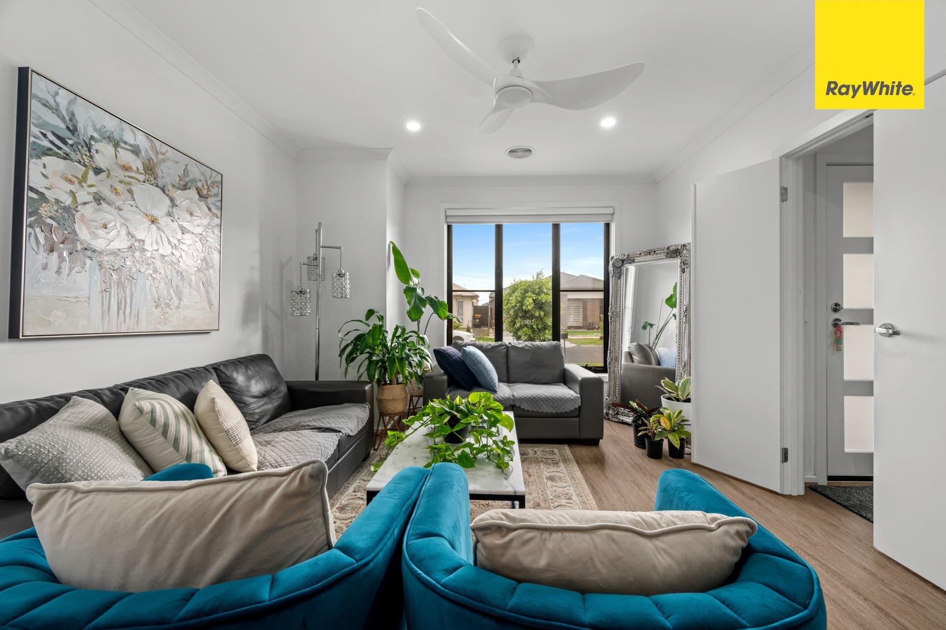 74 Castlecrag Way, Strathtulloh VIC 3338, Strathtulloh - Thumbnail 3