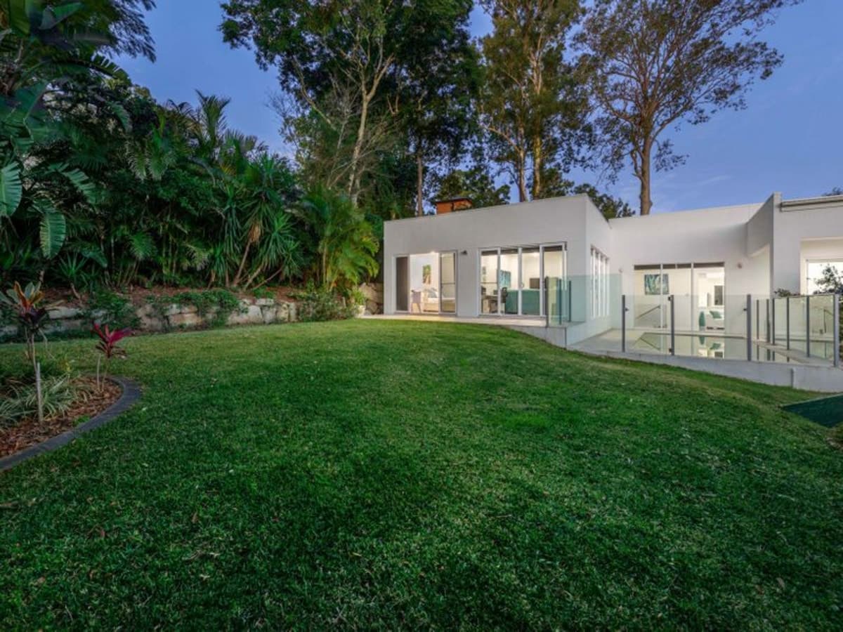 32 Robertson Place, Fig Tree Pocket - Thumbnail 3