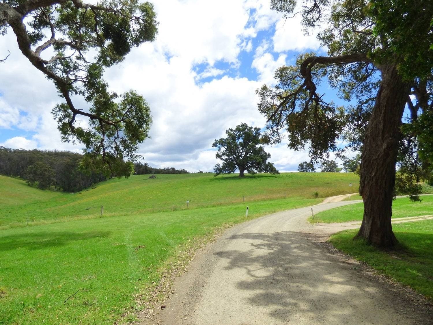 327 Lakeside Dr, Mallacoota, Mallacoota - Thumbnail 2